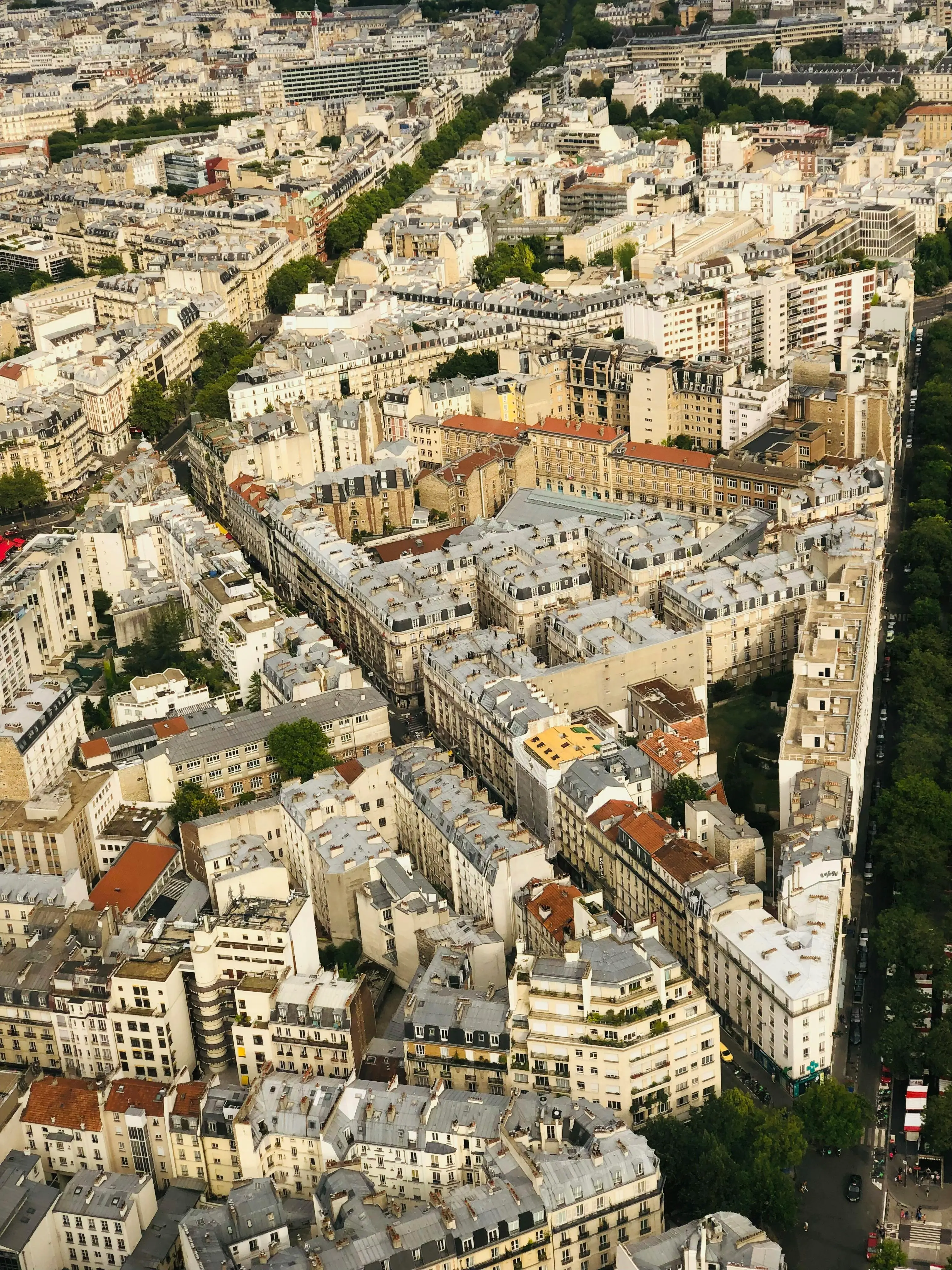 Paris Le Marais: A Complete Guide to the Historic District in Central Paris