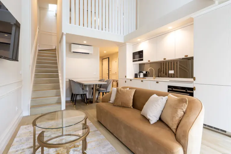Designer 2br Metropolitan Flat In Bica, Lisbon -- Digital-nomad Ready Home Office