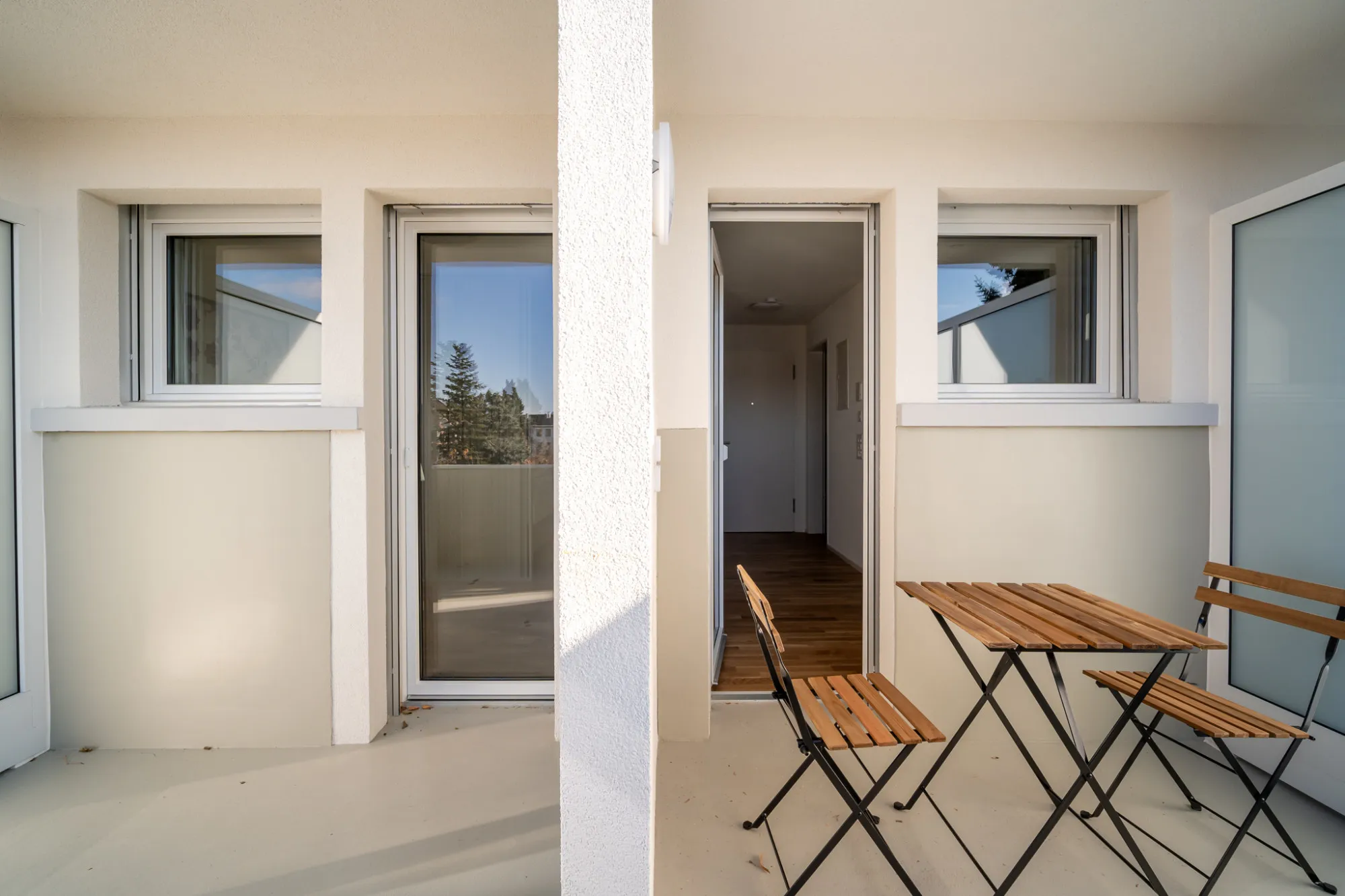 Sophisticated Compact Studio For Work-from-home Stays In Central Basel #4