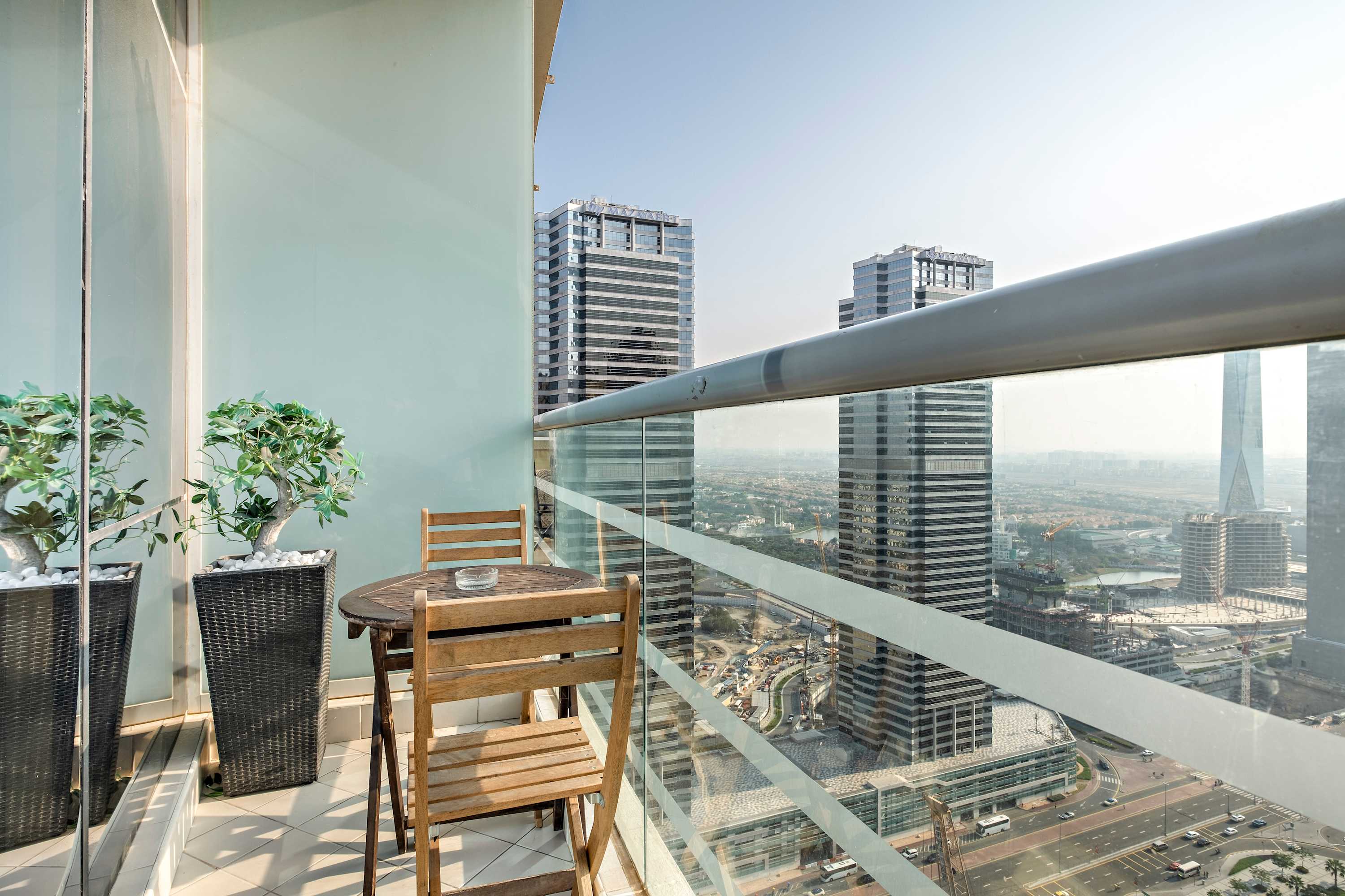 Spacious Dubai Flat With Dedicated Home Office Near Jlt East Lake For Remote Work #5