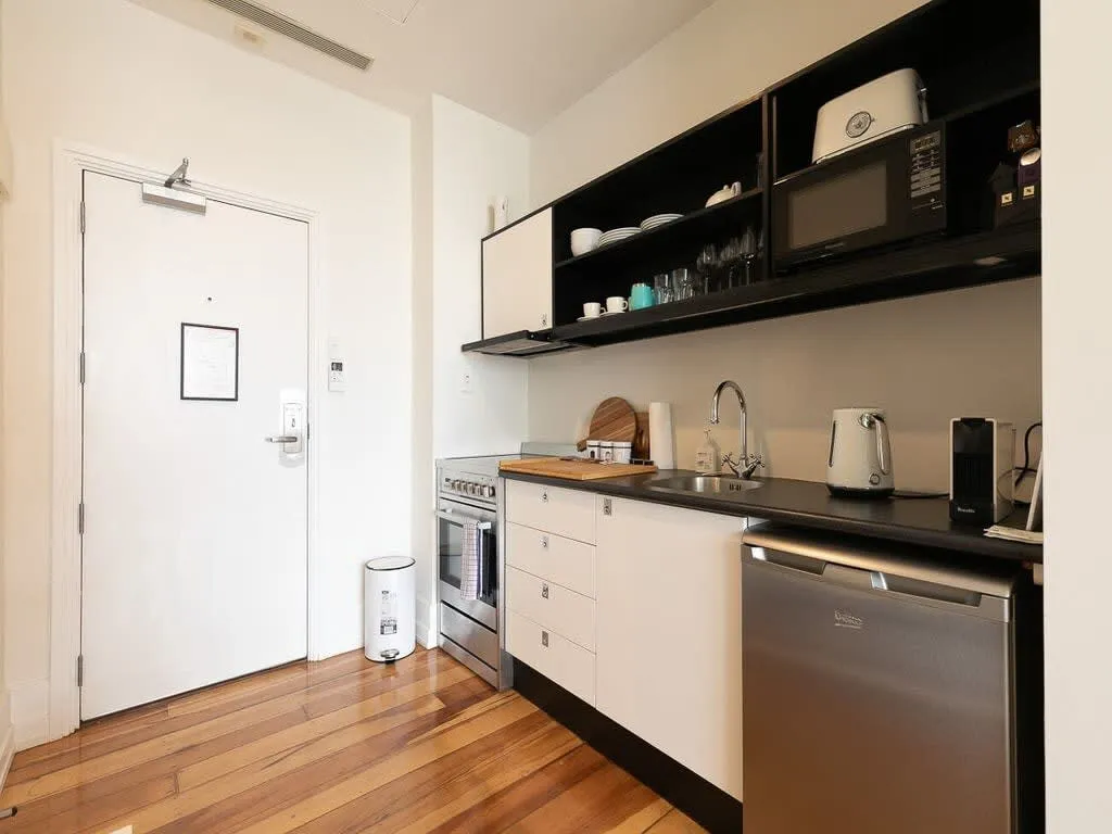 Cozy 1br Trendy Flat - Dedicated Workspace & Fast Wi-fi Near Sky Tower, Auckland #3