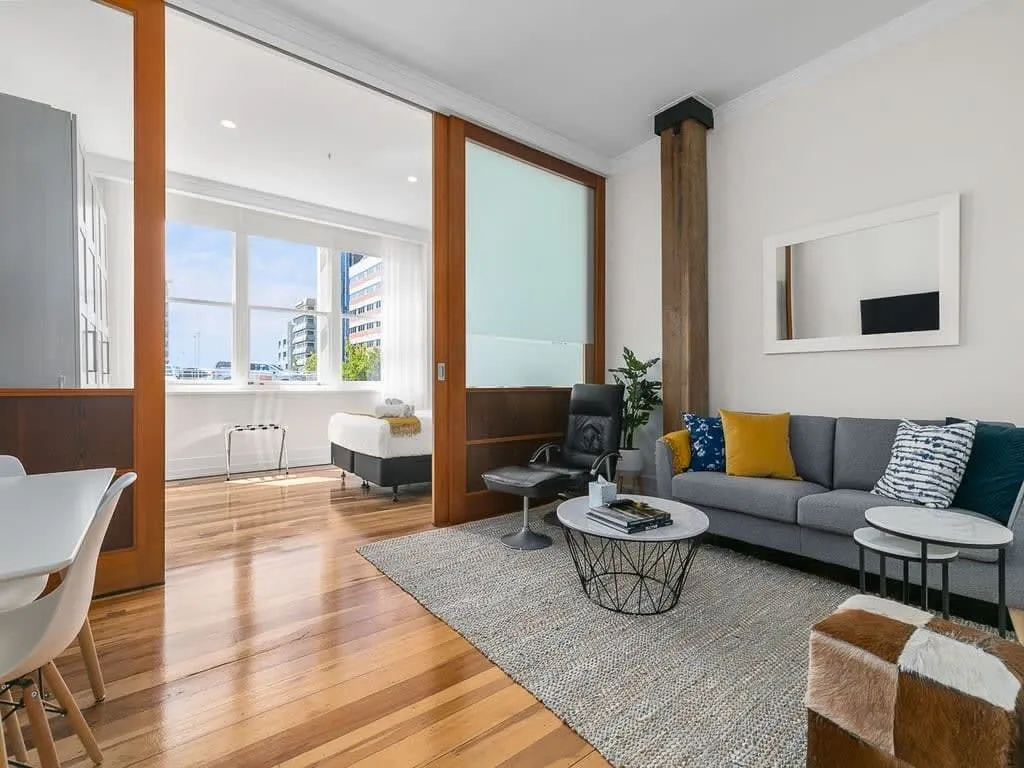 Cozy 1br Trendy Flat - Dedicated Workspace & Fast Wi-fi Near Sky Tower, Auckland #2