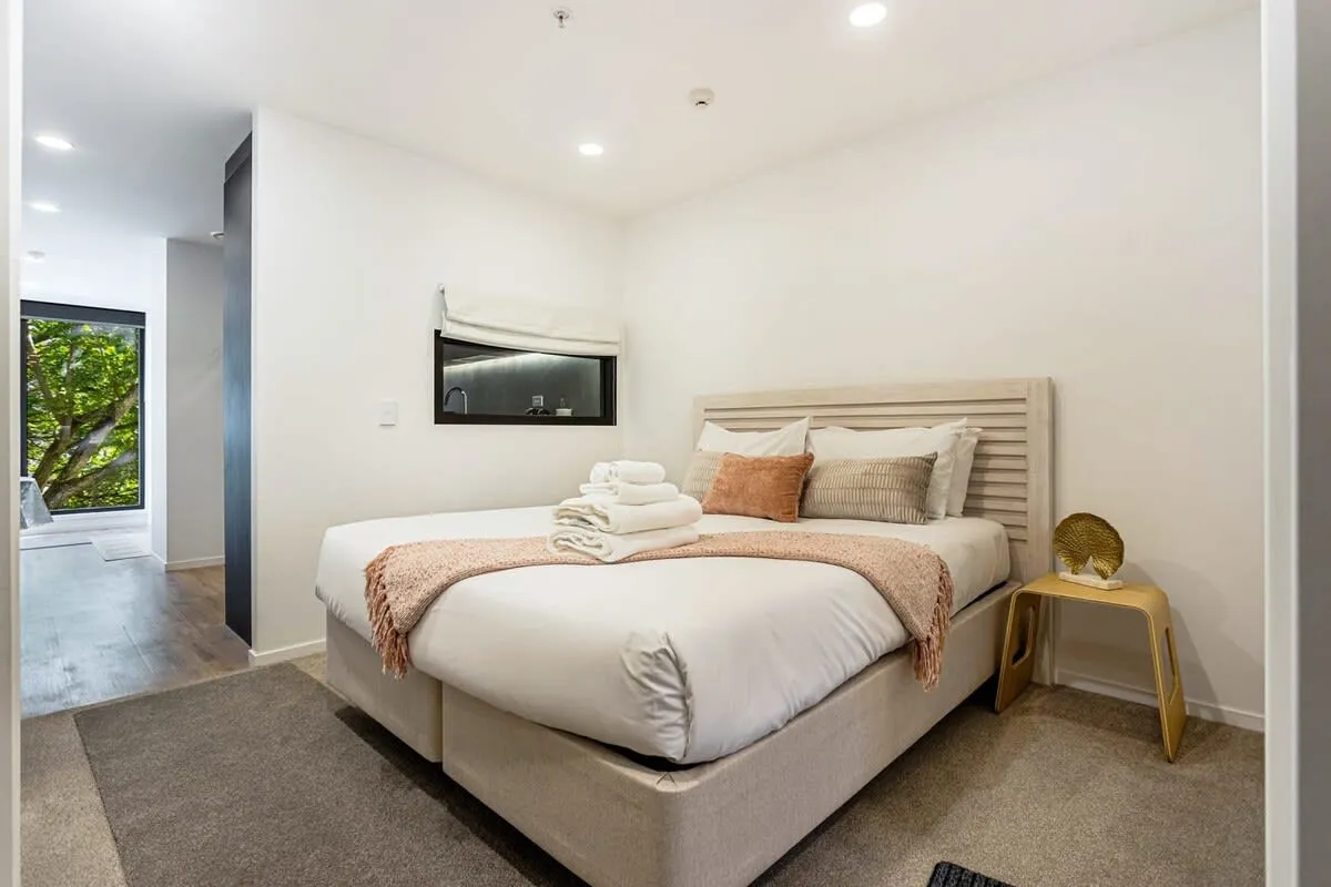 Chic Compact 1br Flat In Auckland - Dedicated Home Office & Fast Wi-fi #2
