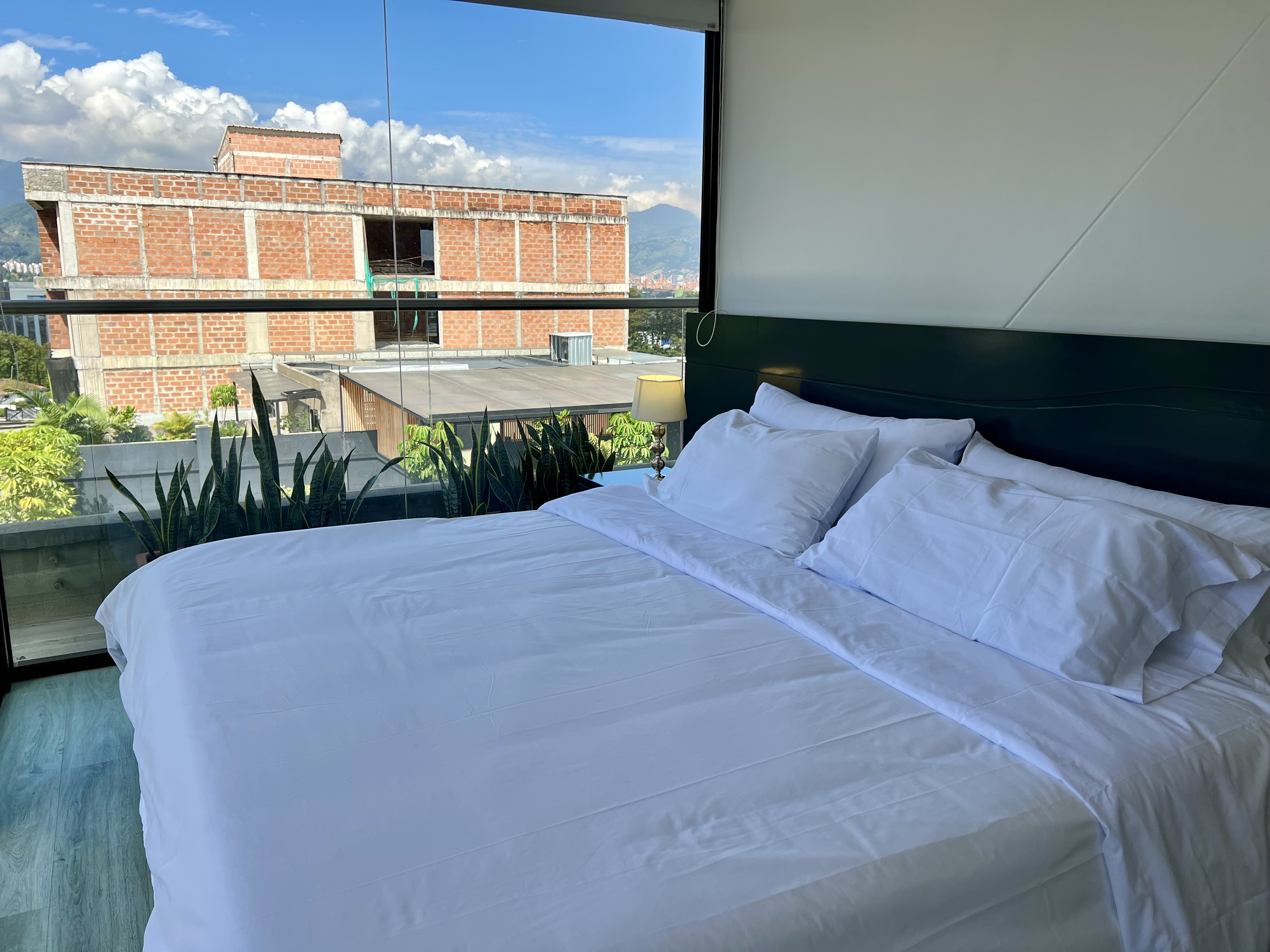 Elegant 2br Executive Flat In El Poblado, Medellin - Spacious Work-from-home Base