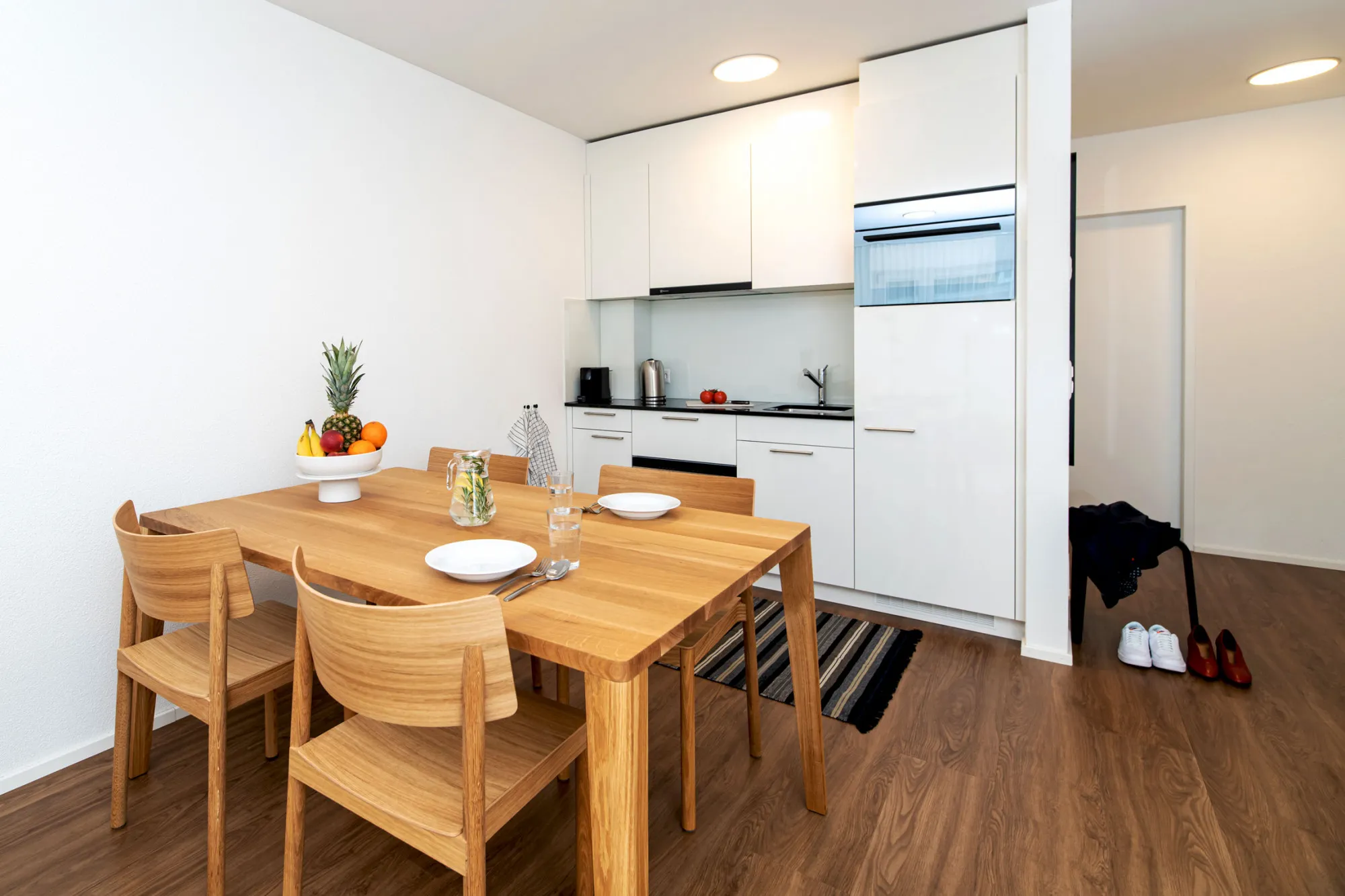 Refined Flat With Balcony, 8 Min To Train Station - For Work From Home #2