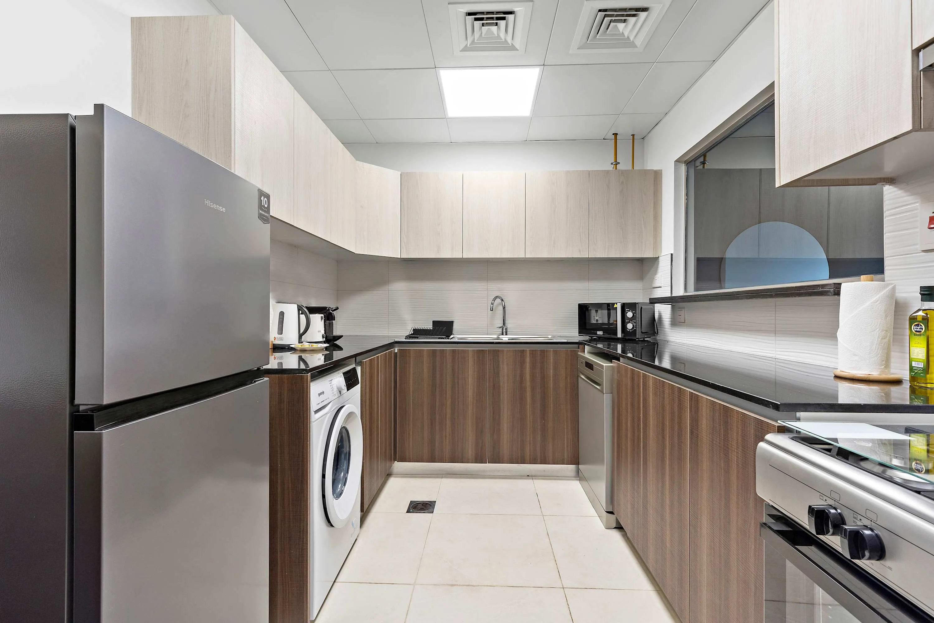 Extensive Designer Flat In Abu Dhabi With Dedicated Home Office And Modern Layout #4