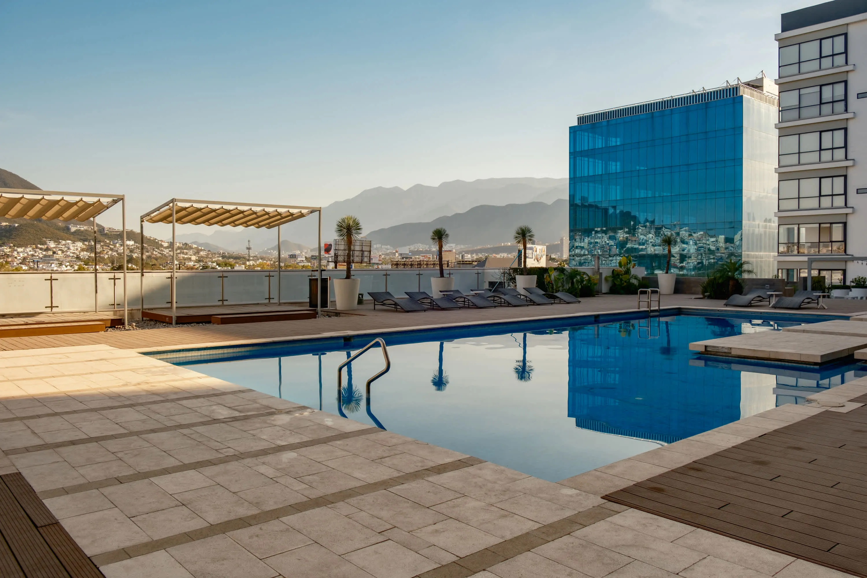Wfh In Style: Chic Spacious 2br Monterrey Flat With Pool, Gym & Mountain Views #4