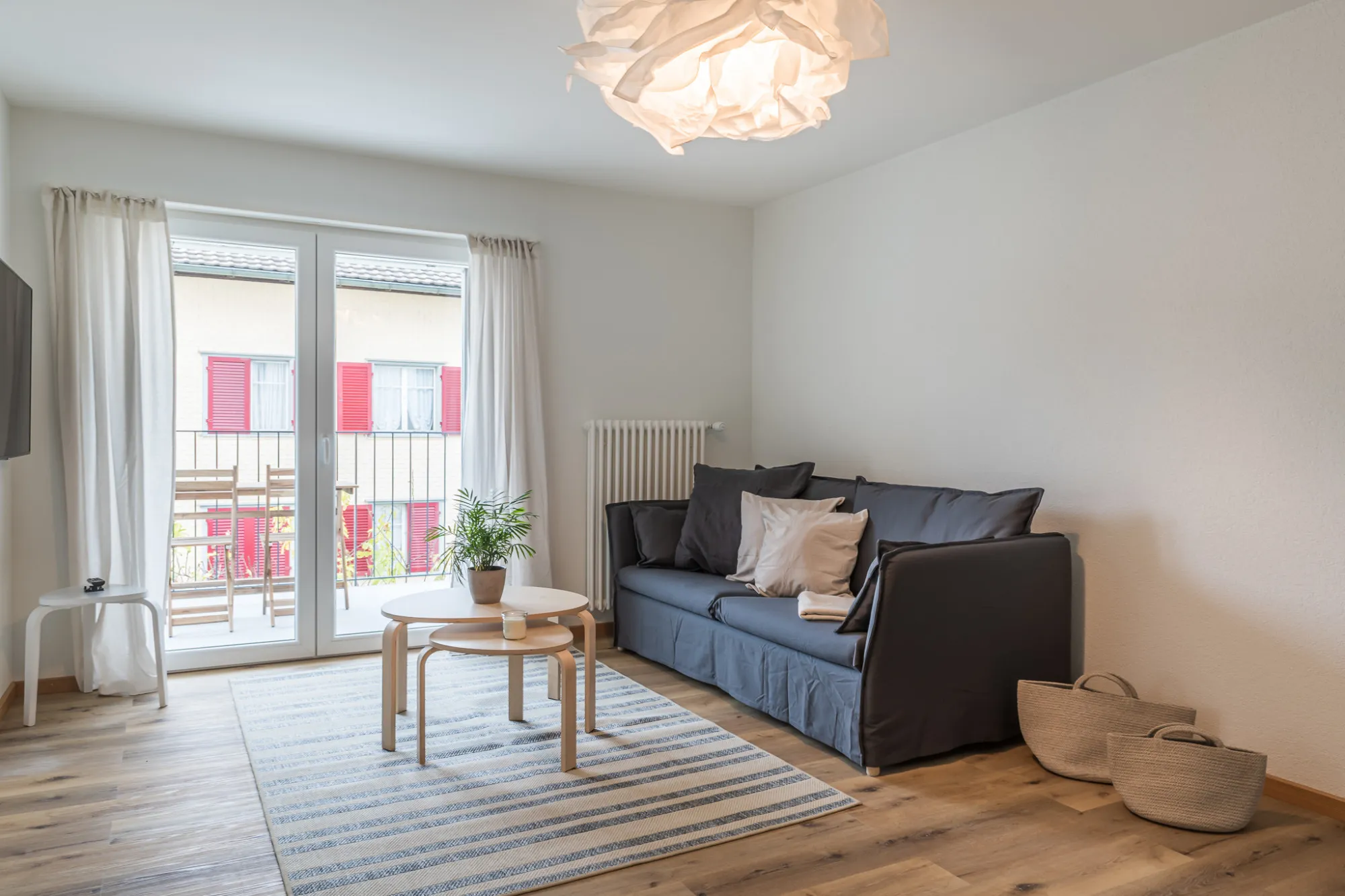 Curated 2-bed Flat In Zug For Work-from-home Comfort
