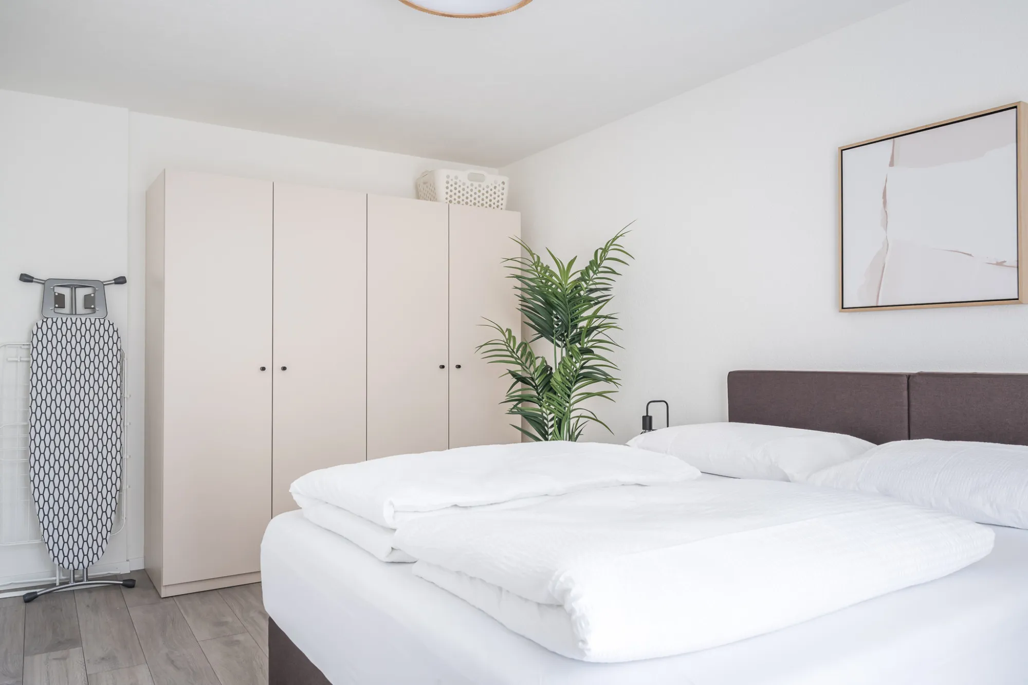 Stylish Roomy Zurich Flat For Remote Work, 2 Min From Main Station #4