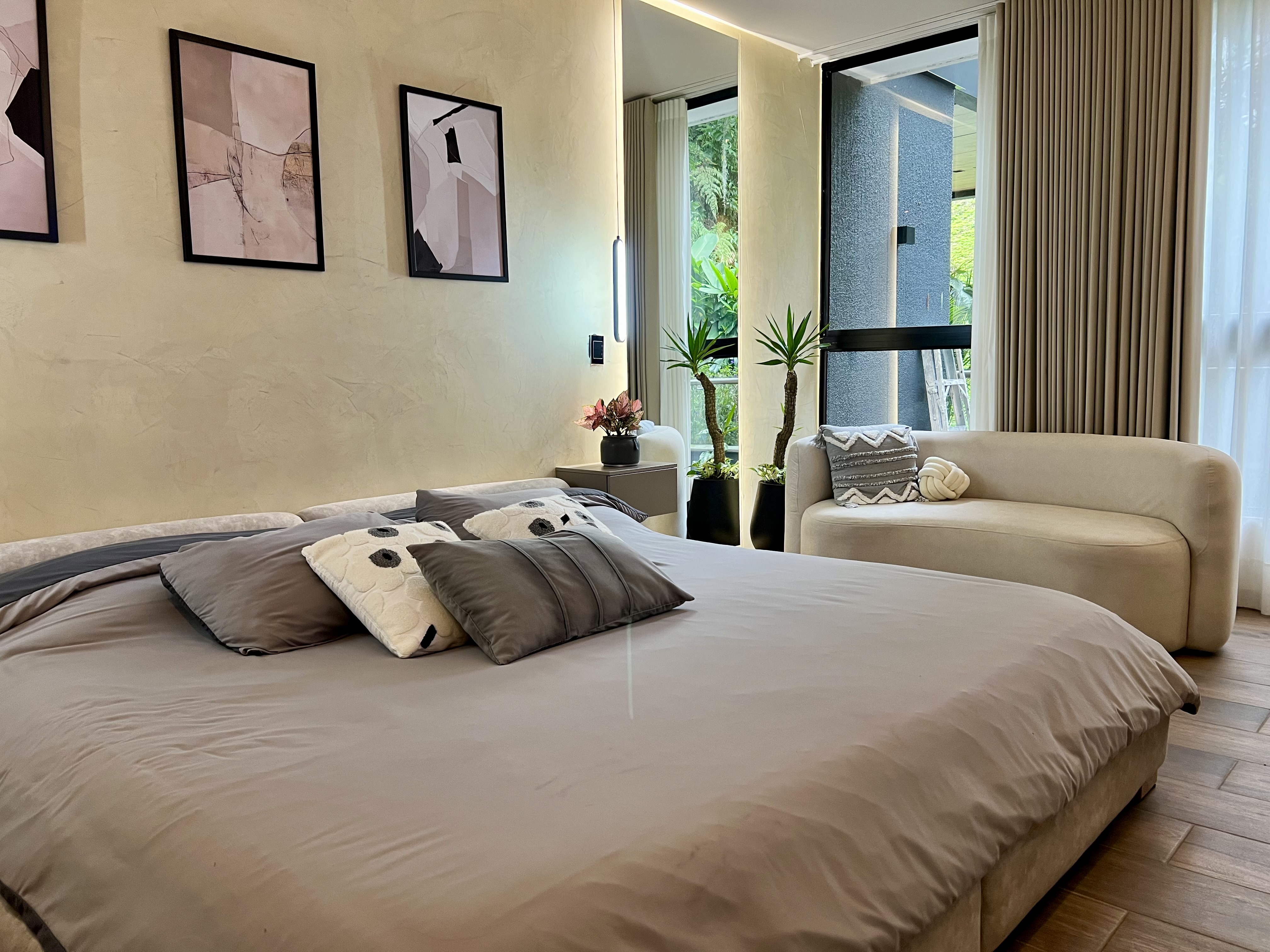 Roomy Urban Flat With City Views & Home Office In Envigado #5
