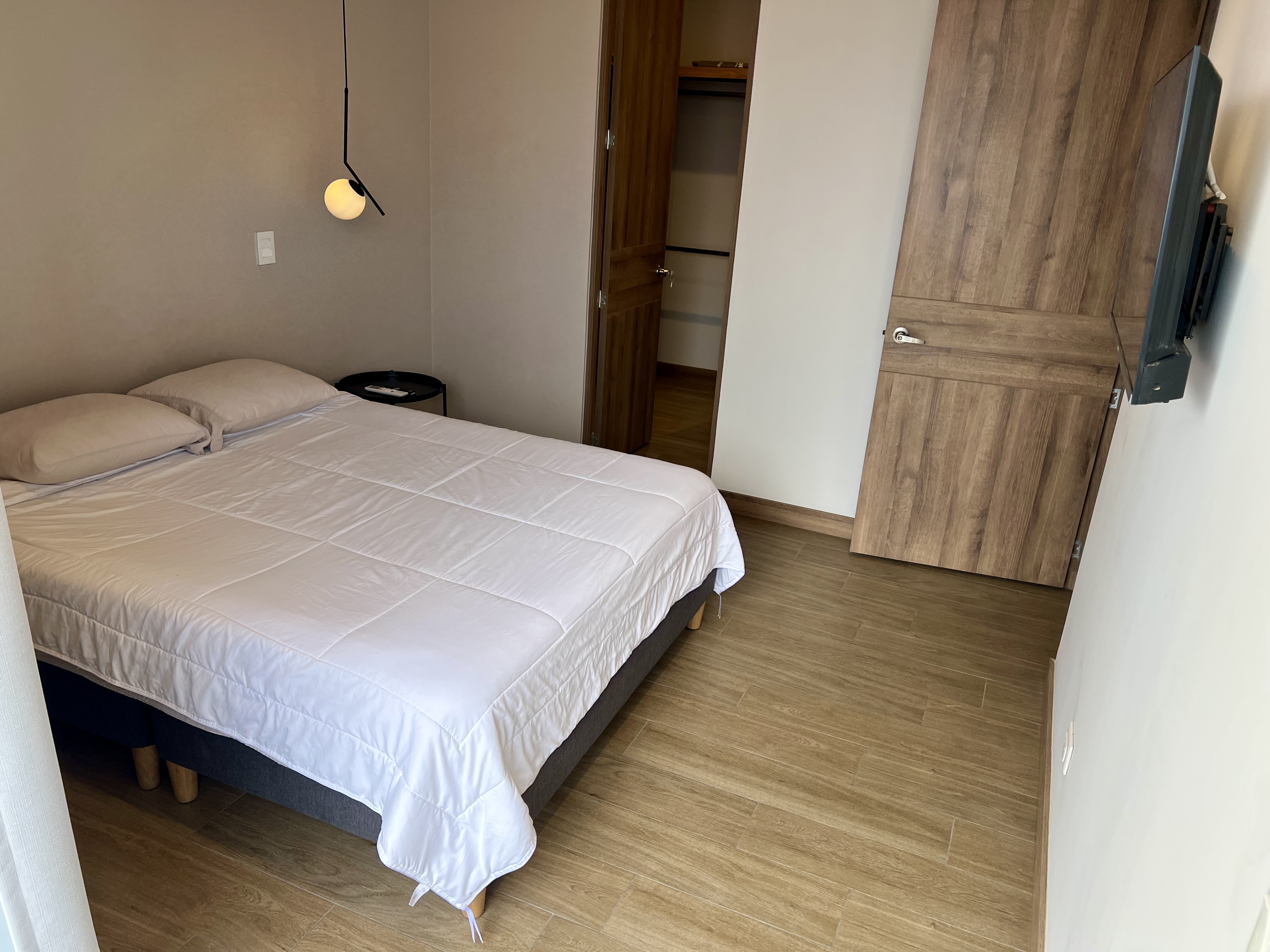 Work With A View: Refined 2br Medellin Flat, Private Balcony In El Poblado