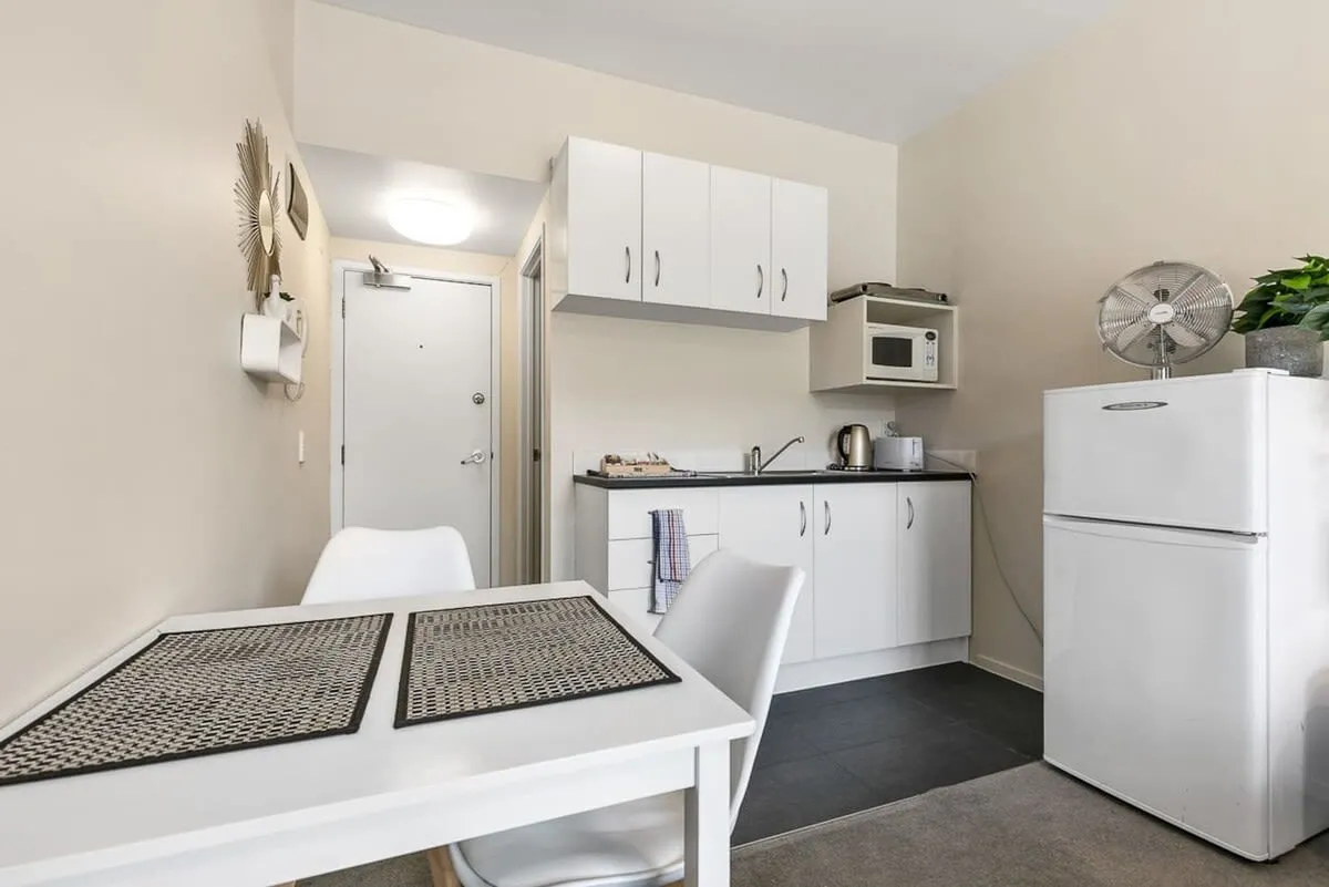 Designer Intimate City Flat In Auckland Cbd - Remote-ready 1br With Dedicated Work Nook #5