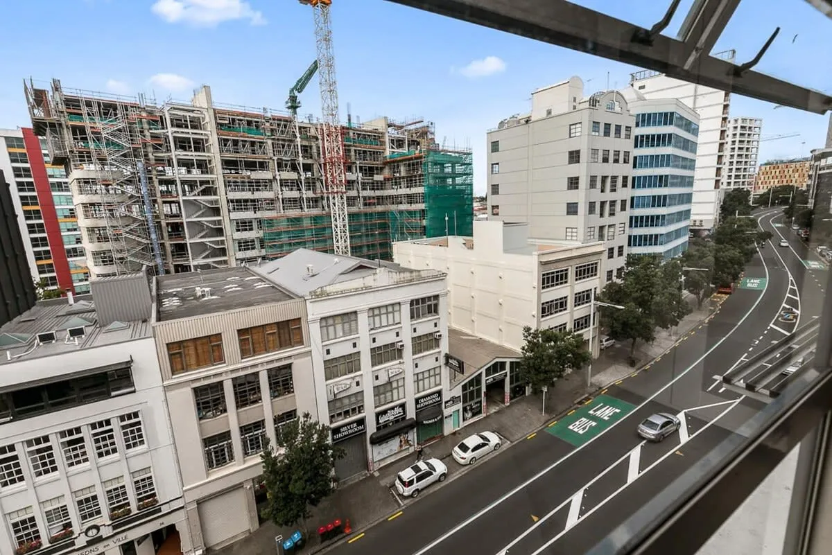 Designer Intimate City Flat In Auckland Cbd - Remote-ready 1br With Dedicated Work Nook #4