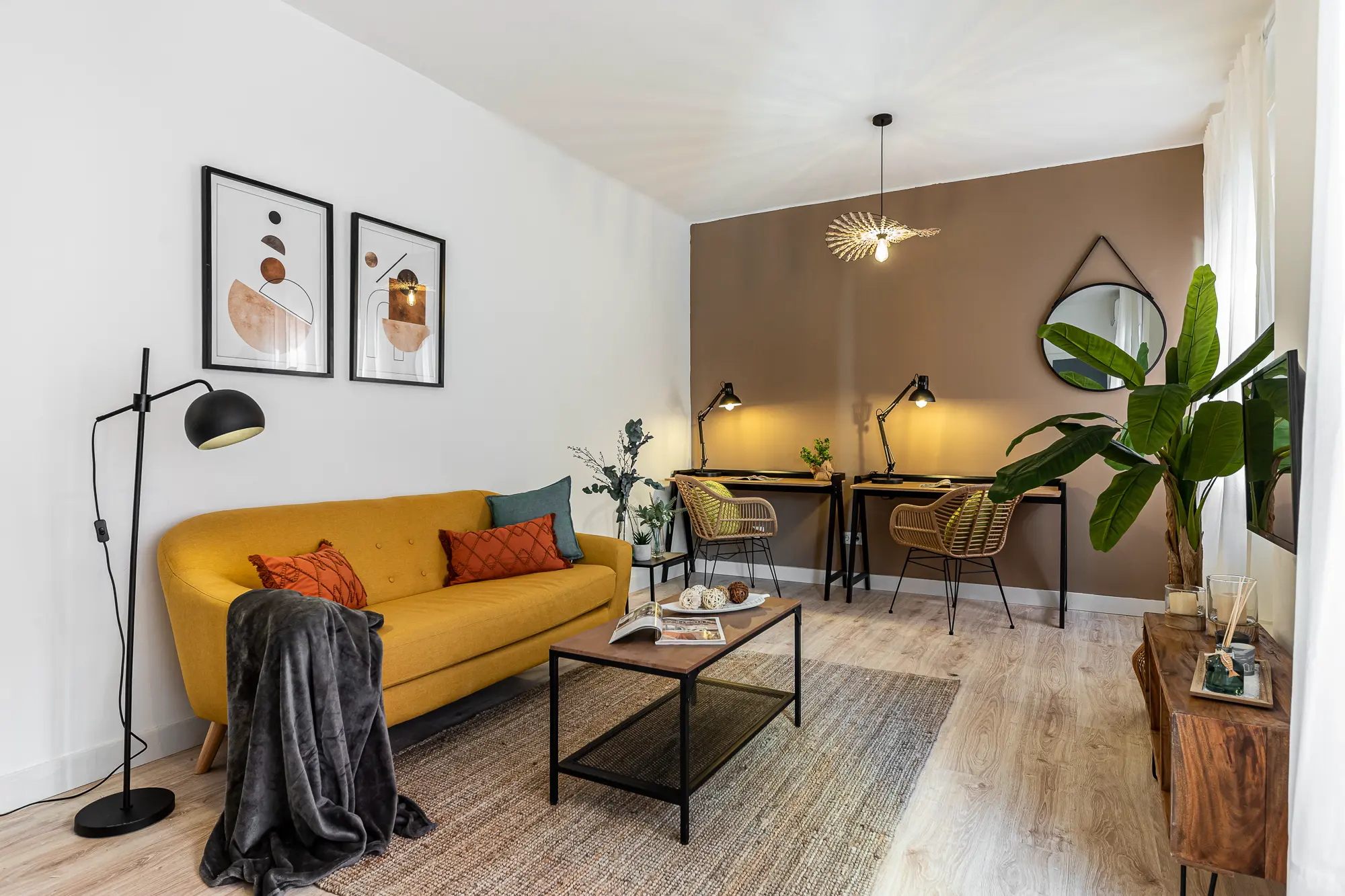 Stylish 75m2 City Flat With Private Balcony And Coworking Access In Barcelona #2
