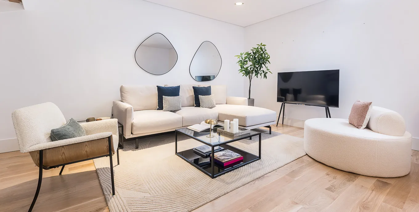 Extensive Urban Flat For Remote Work In Madrid, 2 Bedrooms
