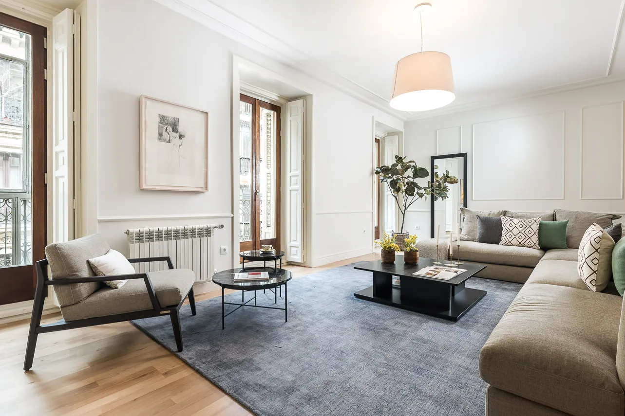 Luxury Madrid Penthouse With Expansive Living And Dedicated Home Office Space #5