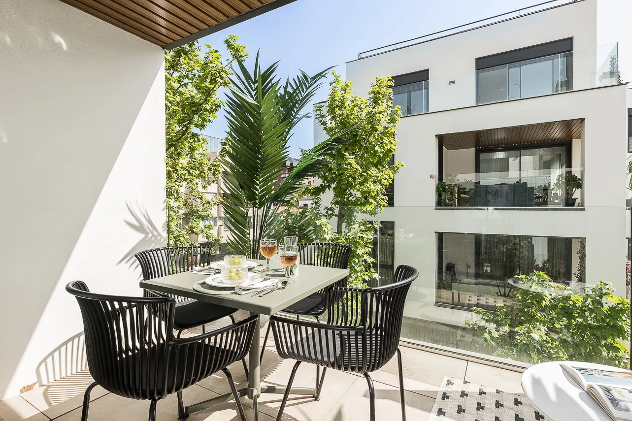 Elegant 92m2 Madrid Flat With Dedicated Home Office In Vibrant Neighborhood For Remote Work #4