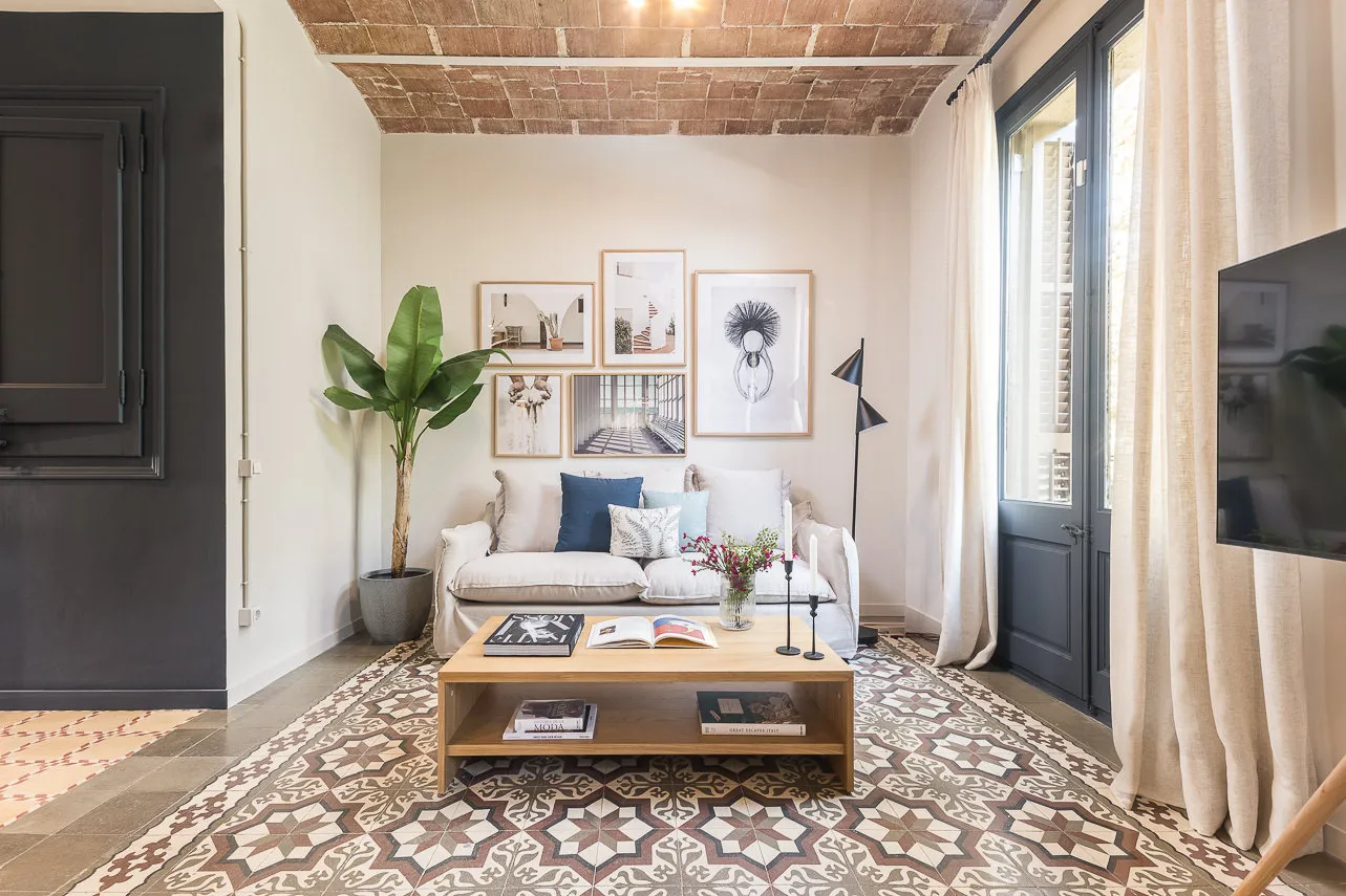 Elegant 2-bed Flat With Spacious Home Office And City Views In Barcelona #5