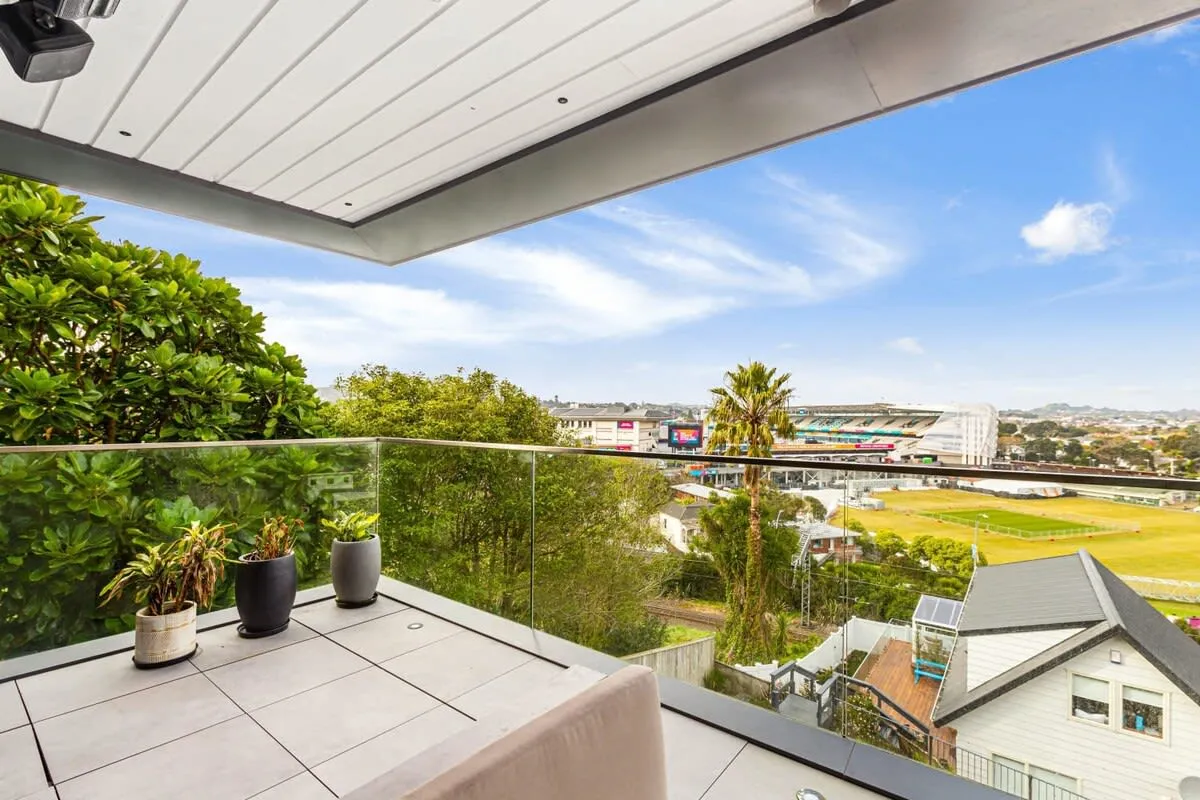 Charming Contemporary Flat In Auckland: 3br, Dedicated Home Office & Long-stay Friendly #4