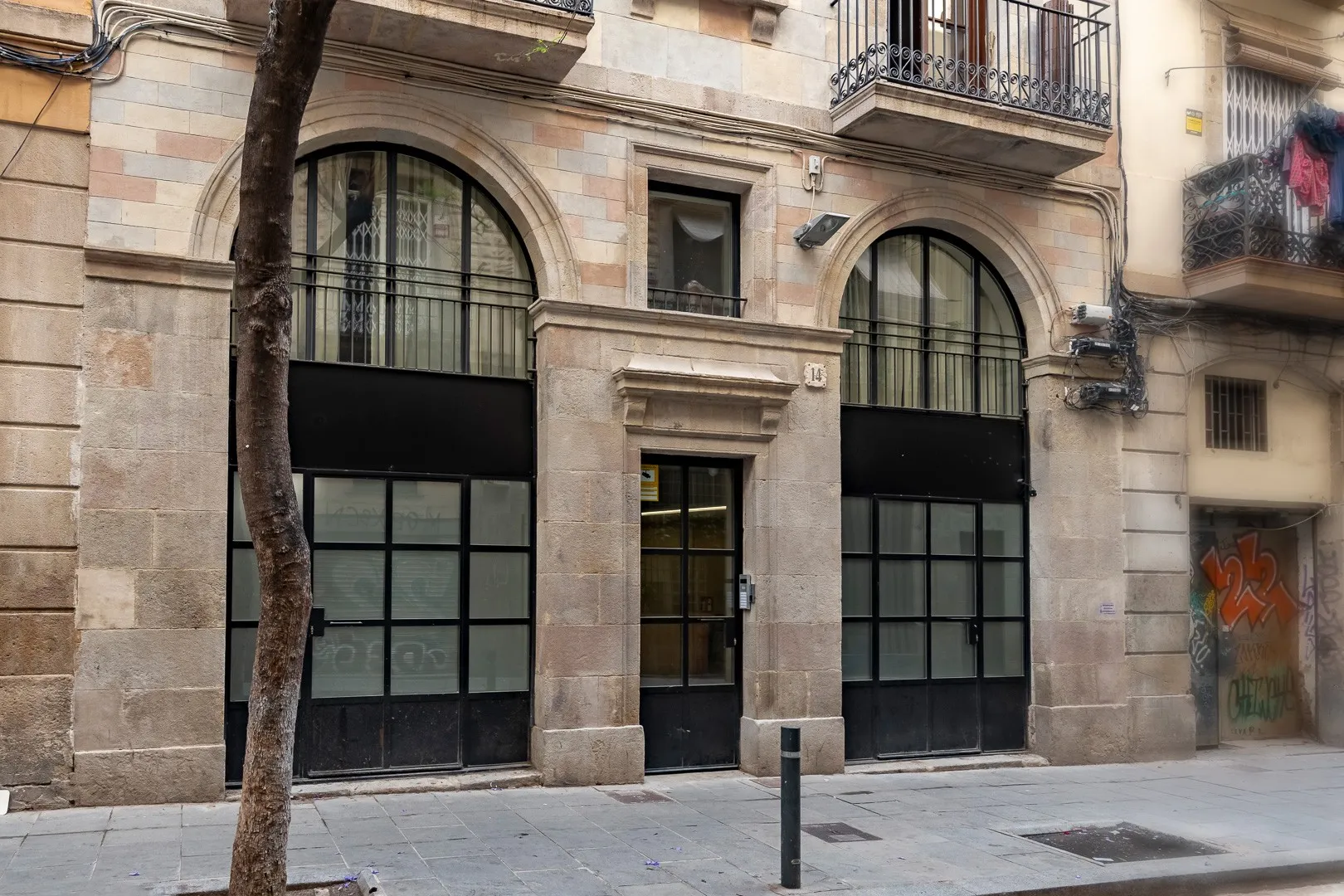 Luxury Penthouse With Home Office In Barcelona's Ribera District, 160m2 For Remote Work