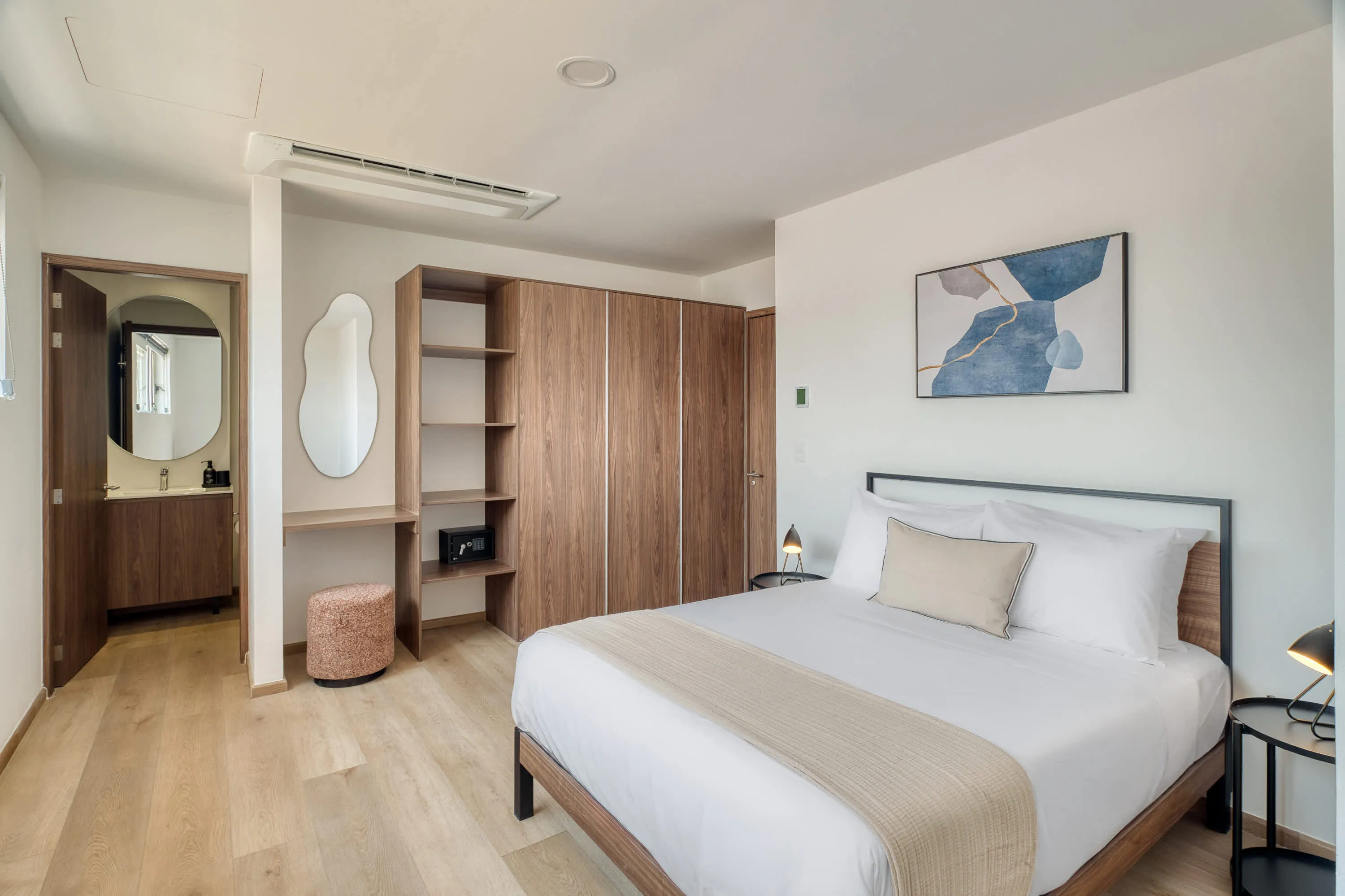 Spacious Barrio Antiguo Flat: 2br With Dedicated Home Office, Monterrey