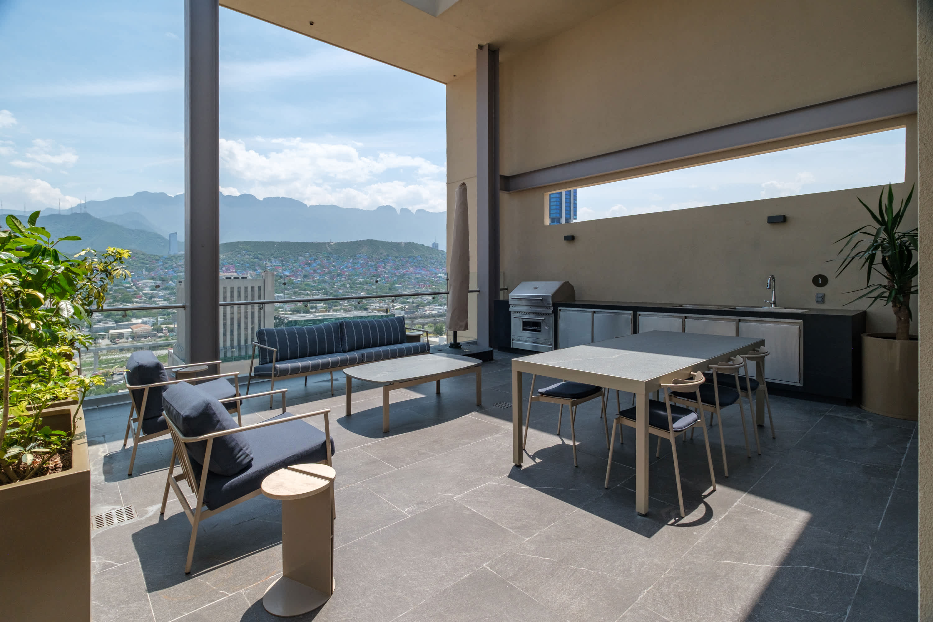 Spacious Barrio Antiguo Flat: 2br With Dedicated Home Office, Monterrey #5