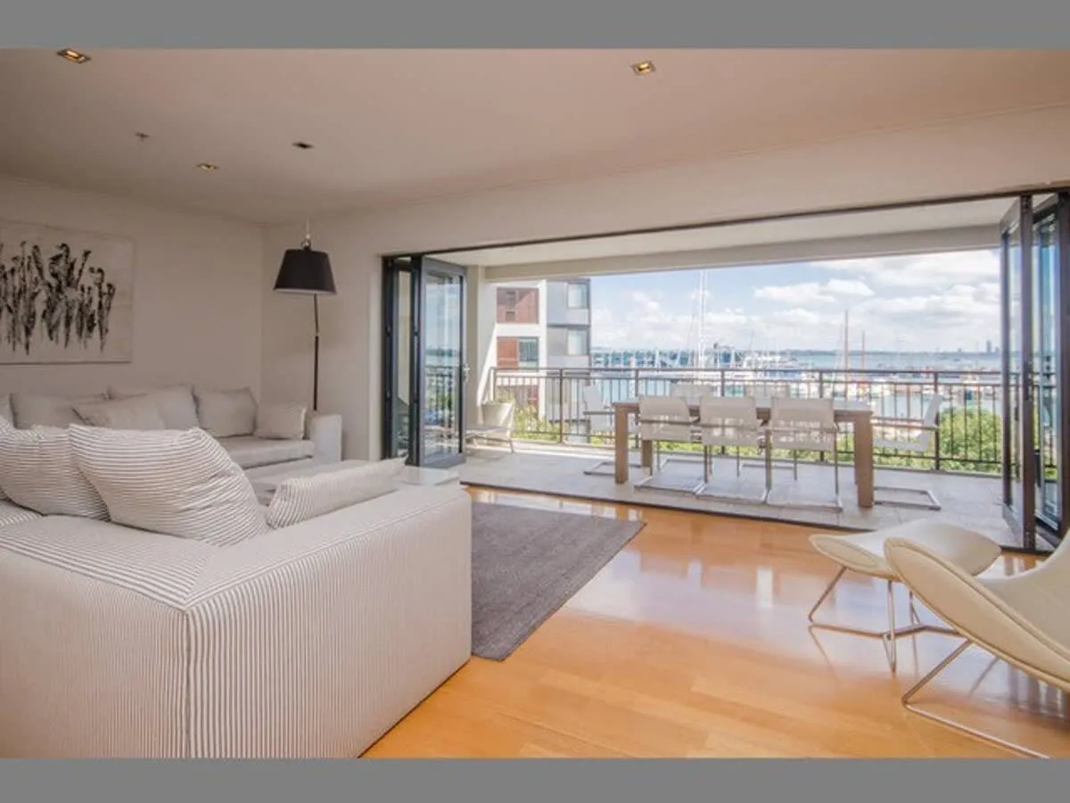 Chic Intimate Auckland Flat - Digital-nomad Ready Wfh Nook, 2br, Harbour View #4