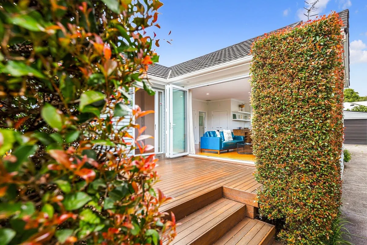 Impressive Charming 3-br City Flat Auckland - Dedicated Home Office & Fast Wi-fi