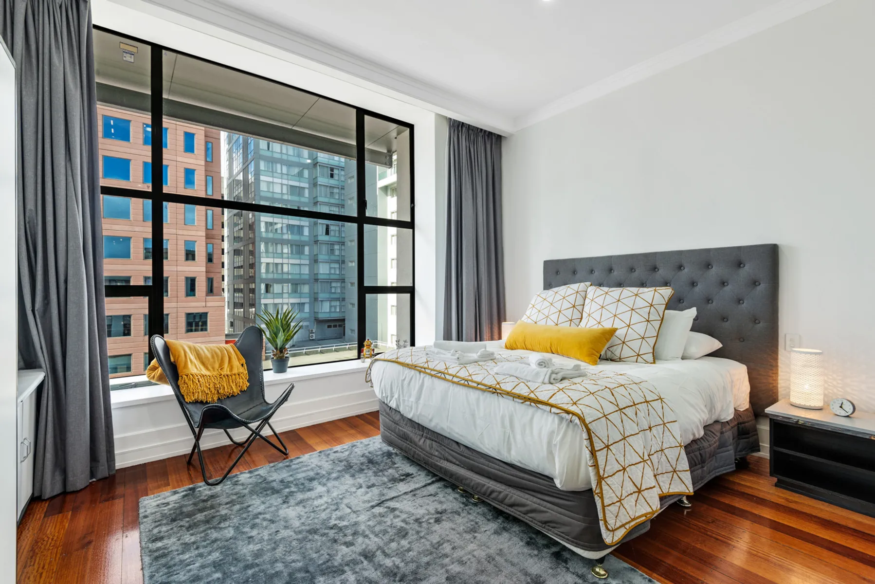 Contemporary Sleek Flat In Auckland -- Compact 1br With Dedicated Home Office & Fast Wifi #2