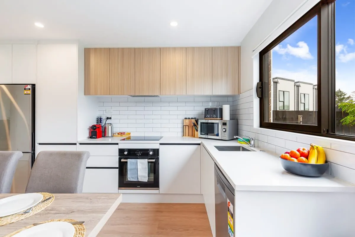 Luxurious Contemporary Flat In Auckland - Charming 3br, Dedicated Home Office & Fast Wifi #4