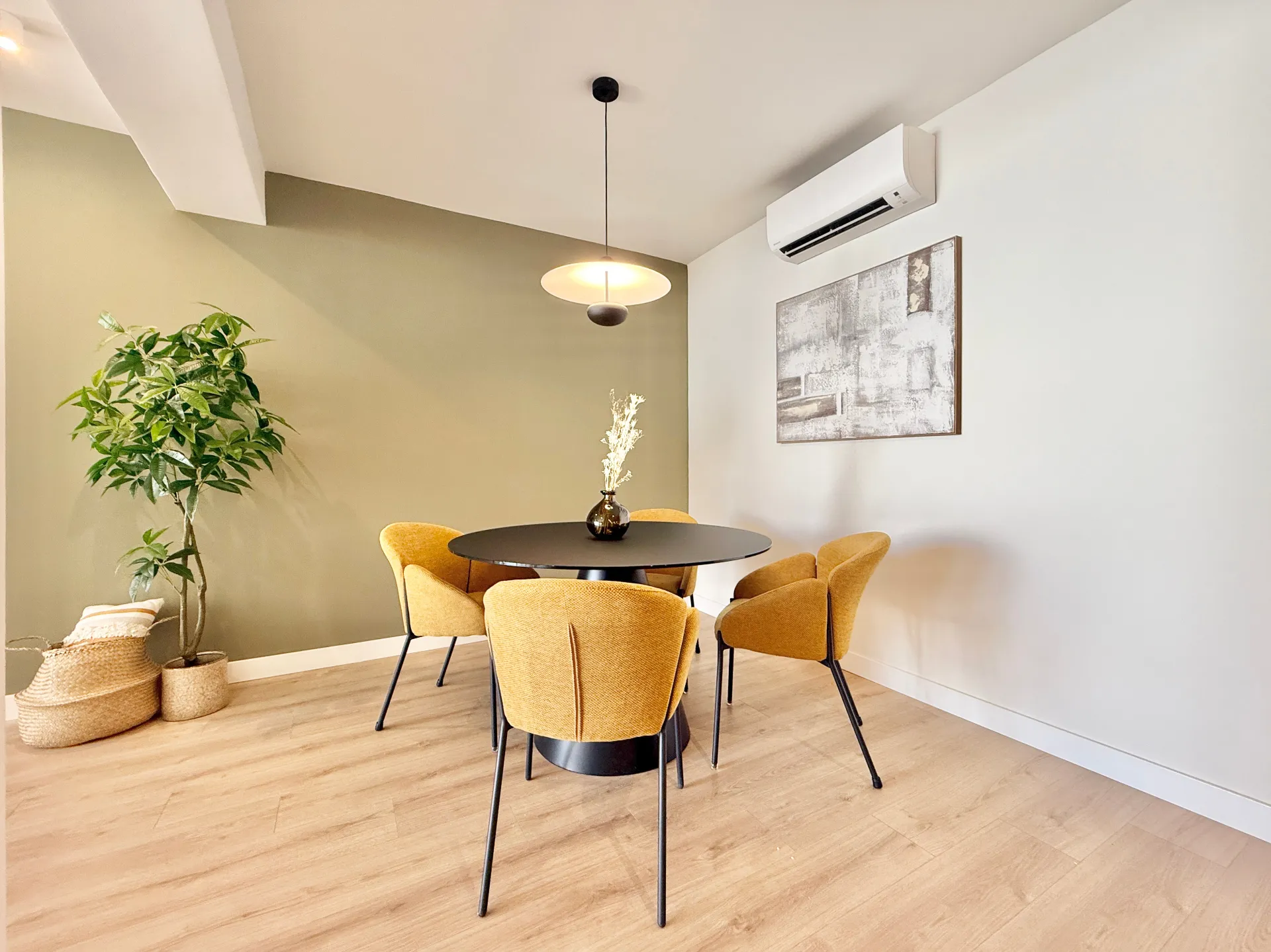 3-br Salamanca Flat with Private Terrace #3