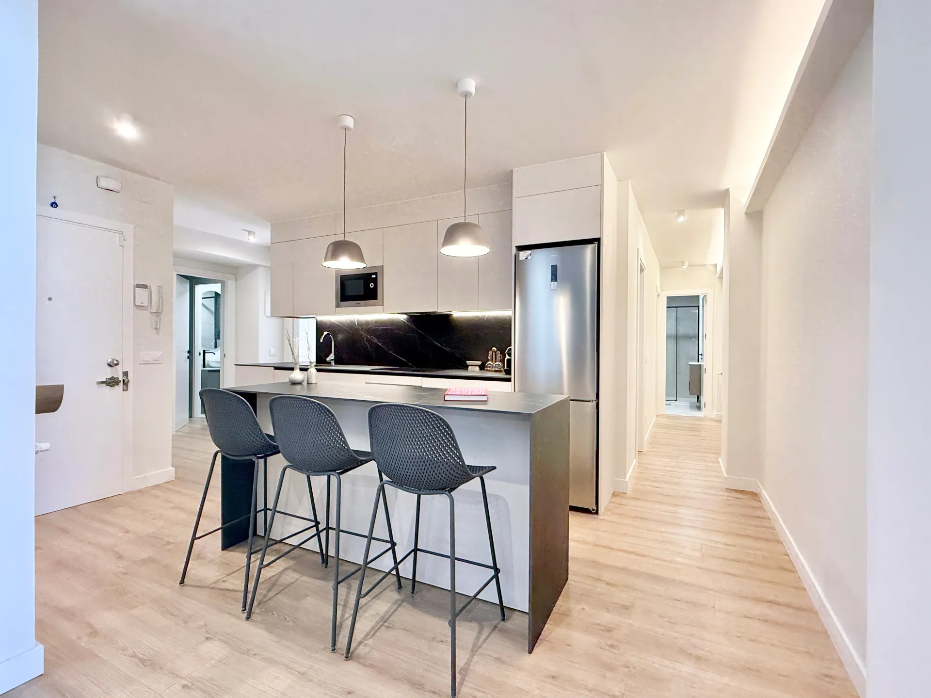 3-br Salamanca Flat with Private Terrace #2