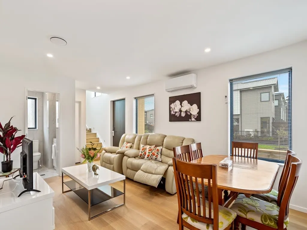 Auckland Sleek Flat: Efficient 3-br Contemporary Living With Built-in Home Office #3