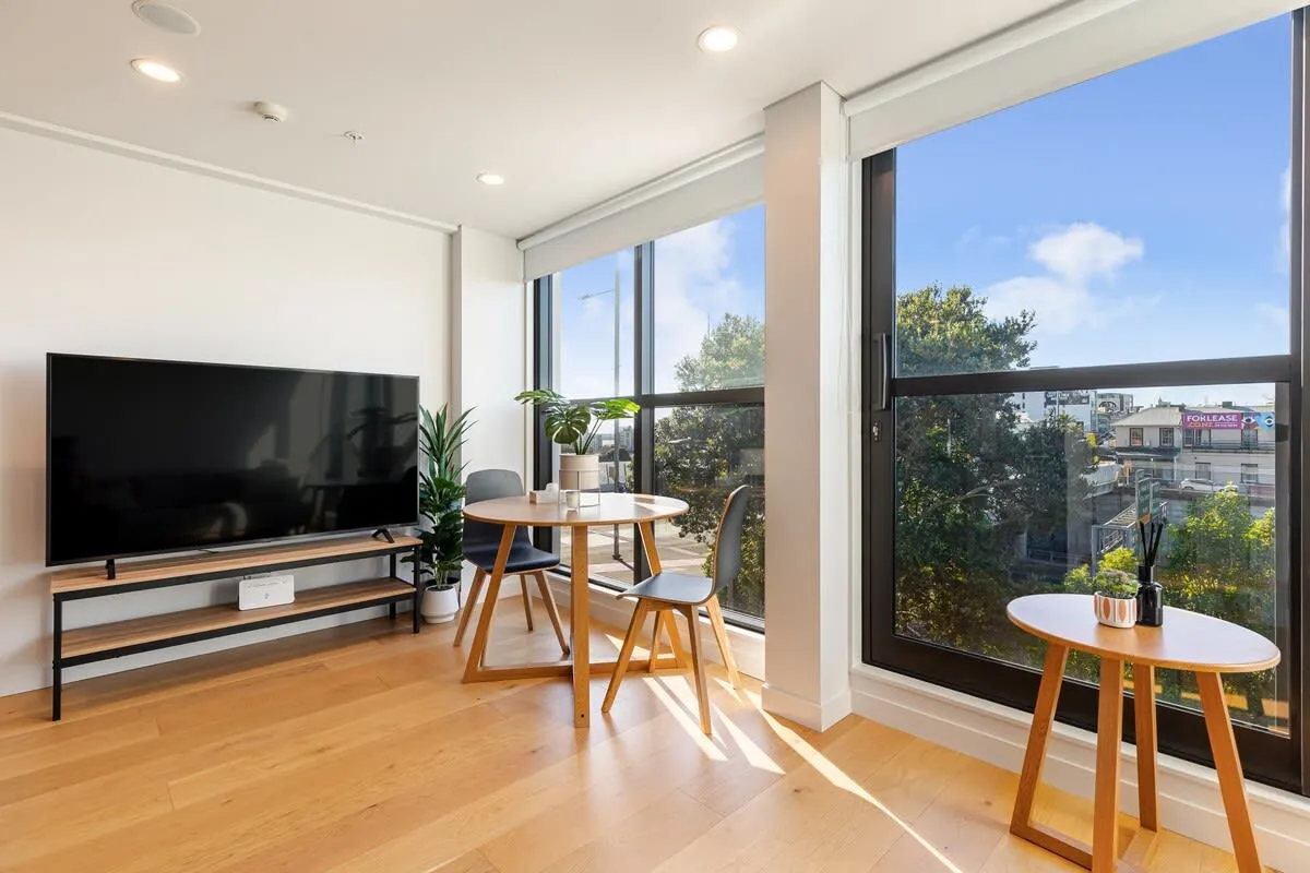 K Road Urban Flat - Efficient 1-bed, Dedicated Home Office & Fast Wifi For Remote Work #4