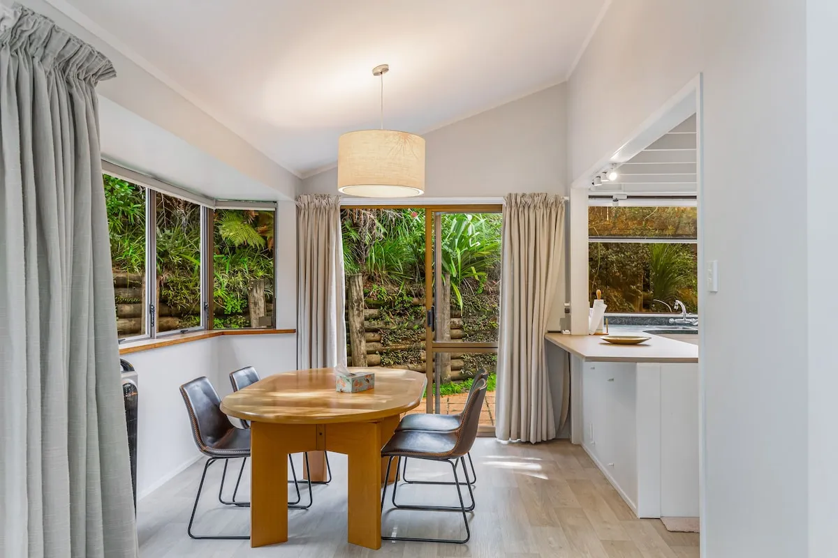 Auckland Compact 2br Flat - Distinctive Layout & Dedicated Work-from-home Nook #2