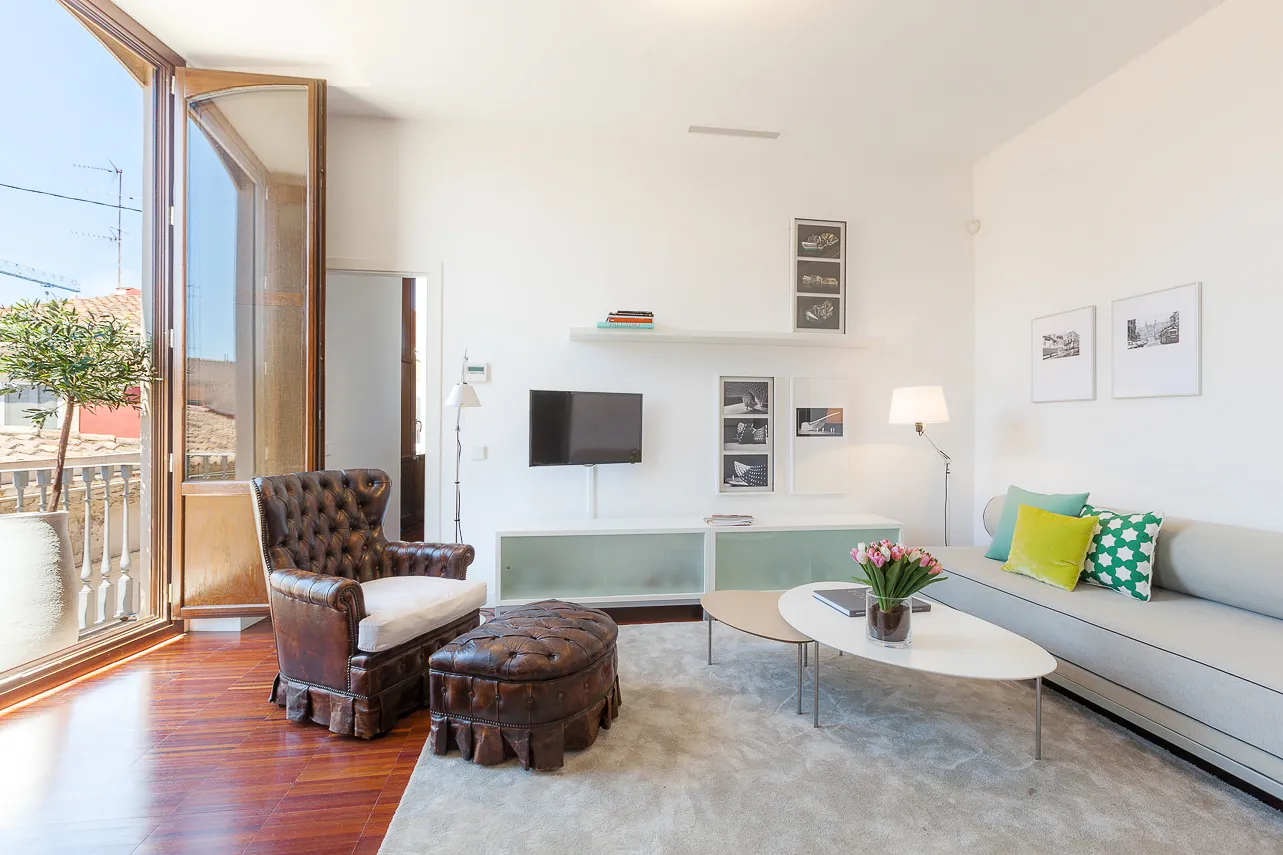 Modern 55m2 Flat With Dedicated Home Office In Valencia For Remote Work Flexibility #5