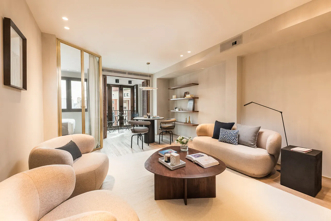 Upscale Madrid Flat With Efficient Home Office For Remote Work And Digital Nomad Comfort #2