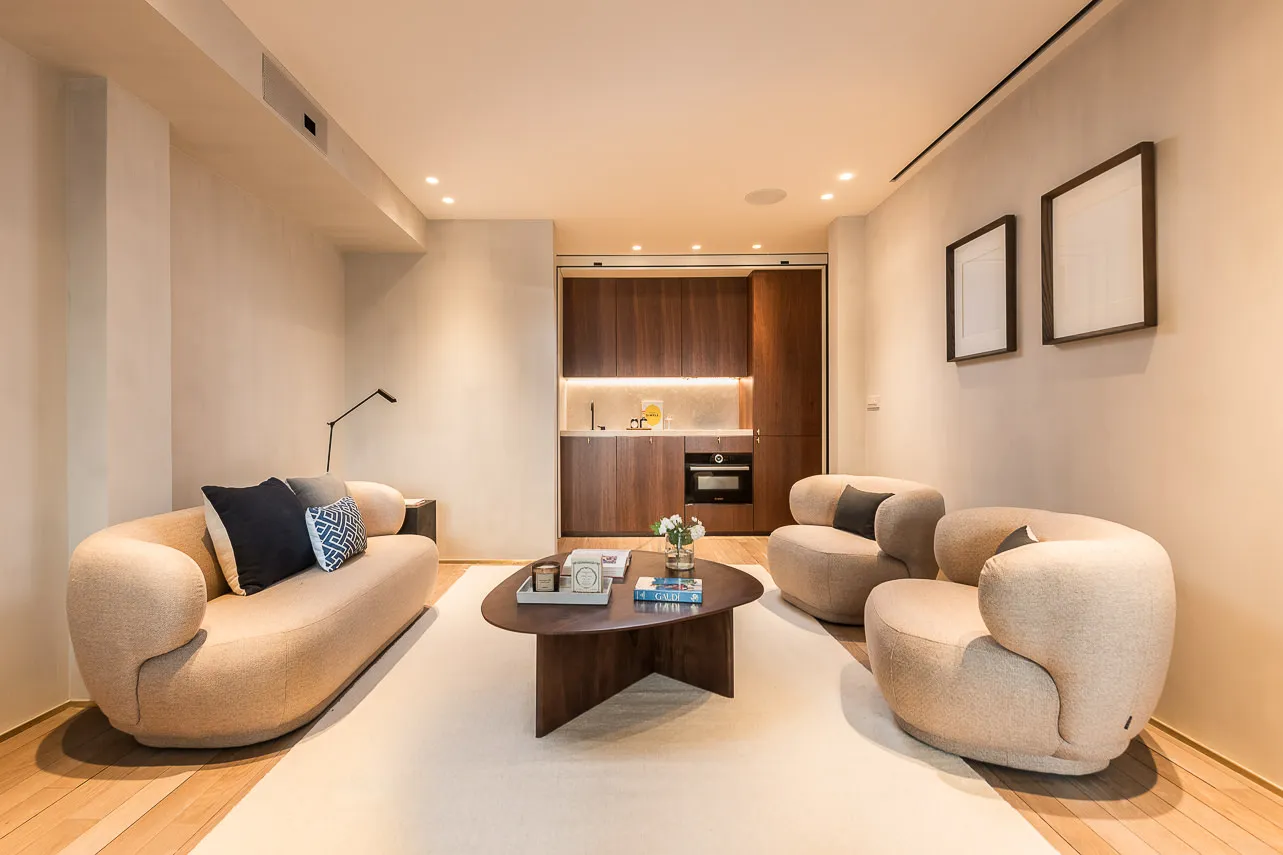 Upscale Madrid Flat With Efficient Home Office For Remote Work And Digital Nomad Comfort #4