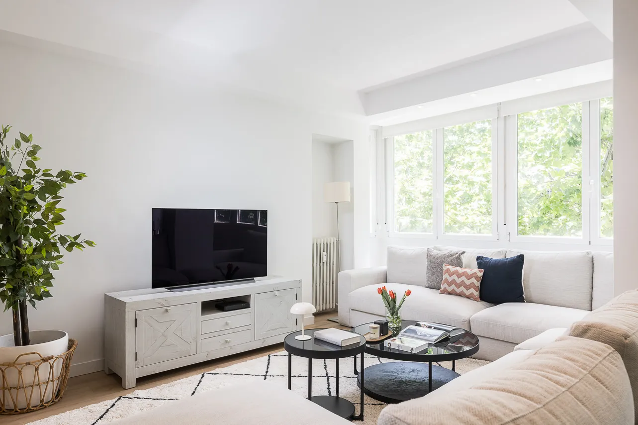 Sophisticated Madrid Penthouse 180m2 -- Expansive 4br With Digital Nomad-ready Home Office #4