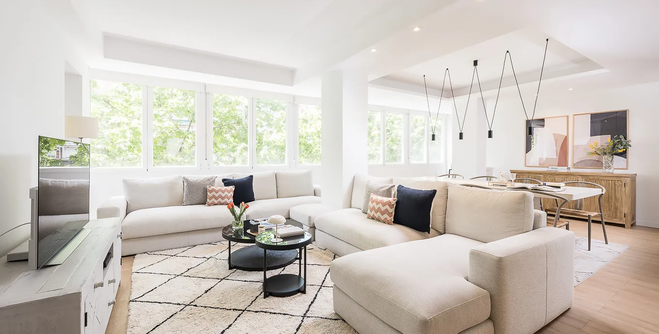 Sophisticated Madrid Penthouse 180m2 -- Expansive 4br With Digital Nomad-ready Home Office