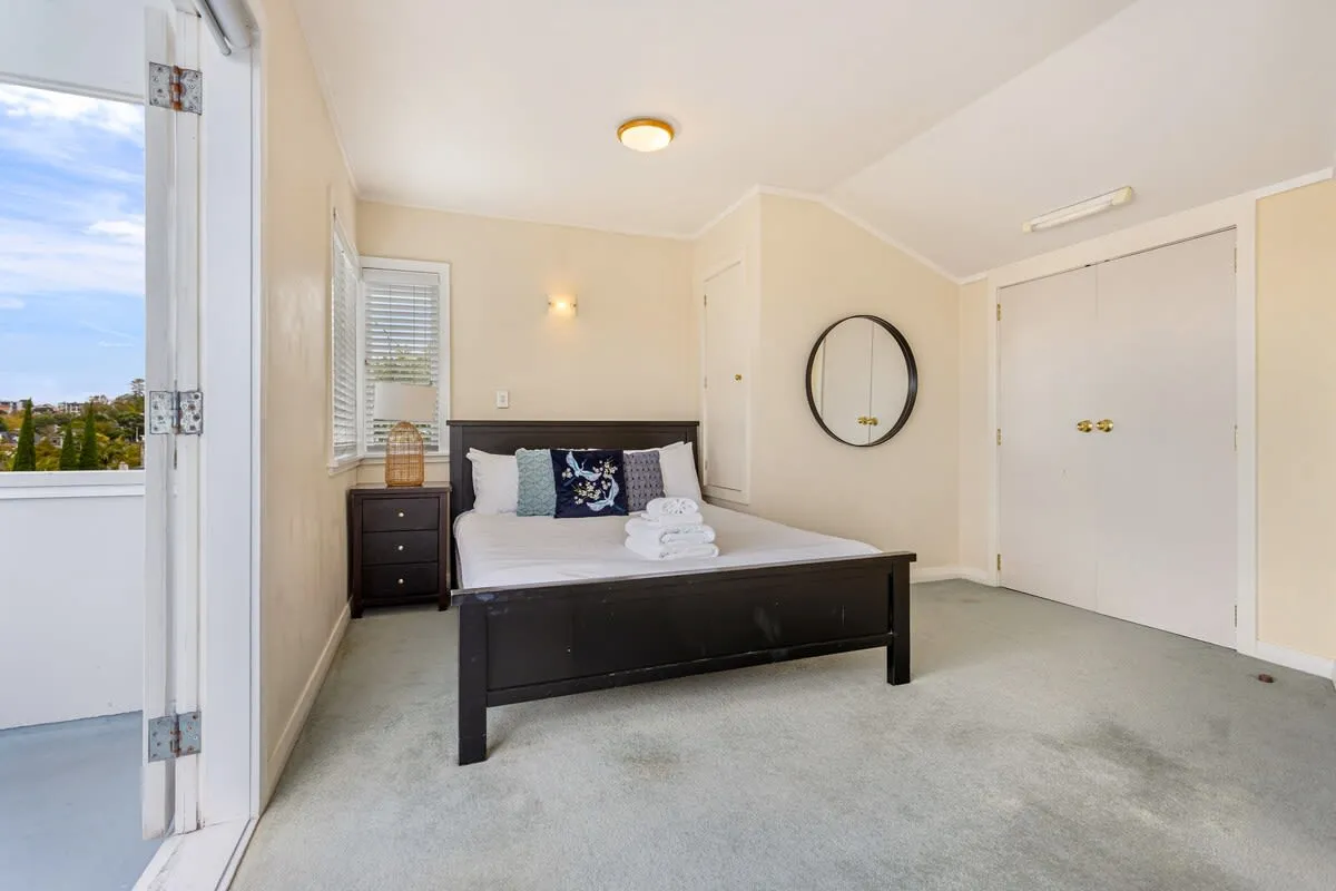Compact Professional 6-br Flat In Parnell, Auckland -- Work-from-home Ready With Office Nooks #3