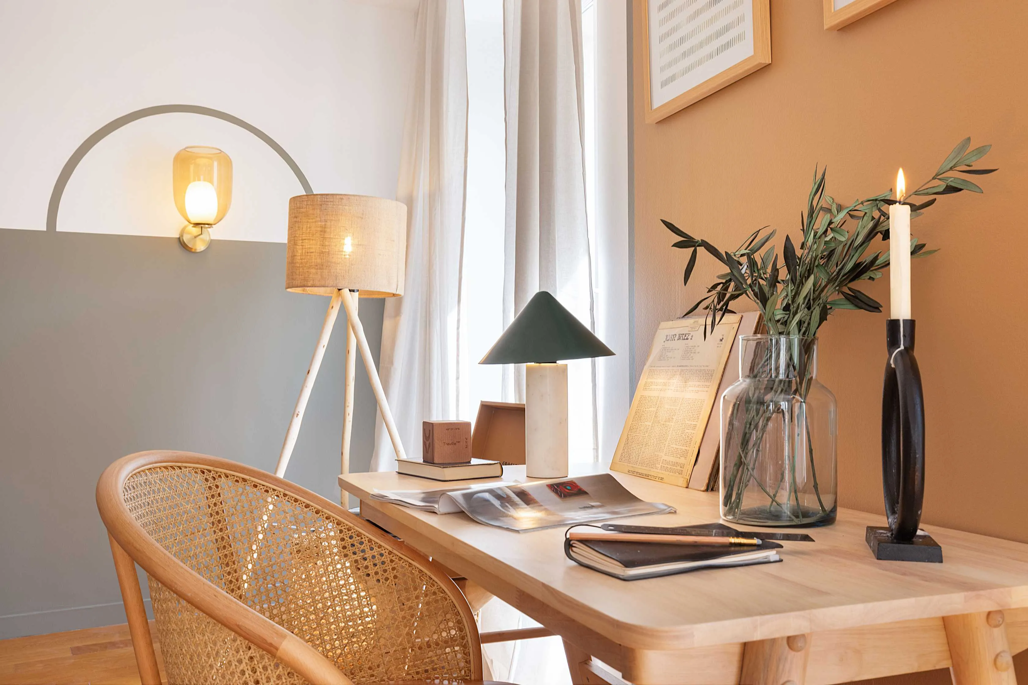 Upscale Paris Flat With Private Office & Gigabit Internet For Remote Work Flexibility #4