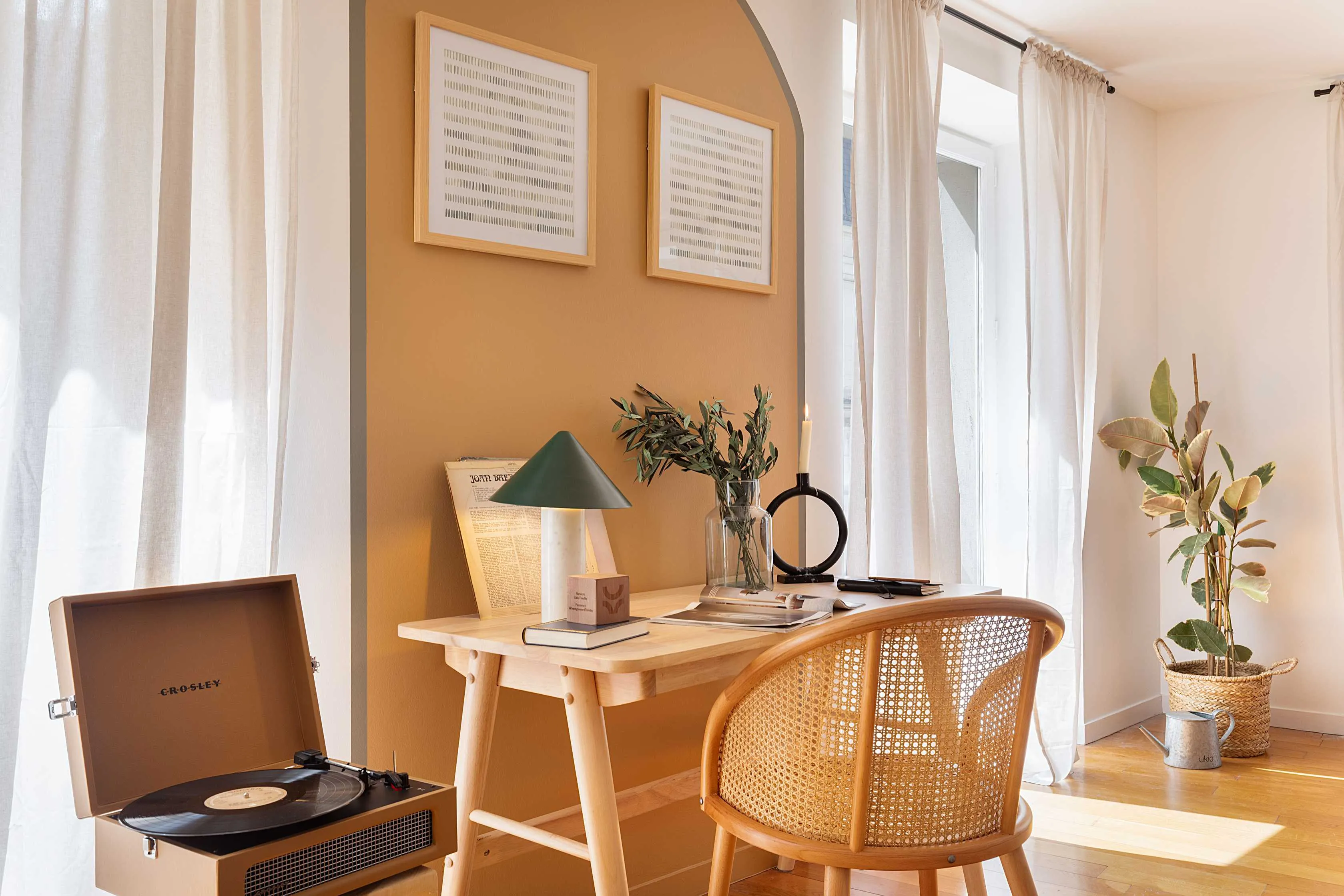 Upscale Paris Flat With Private Office & Gigabit Internet For Remote Work Flexibility #5