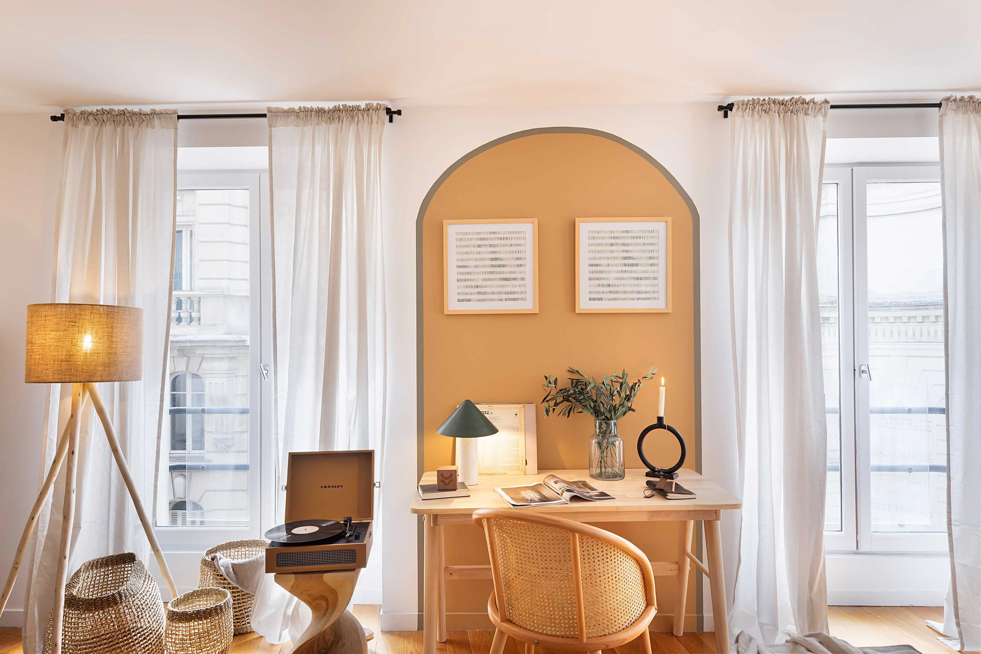 Upscale Paris Flat With Private Office & Gigabit Internet For Remote Work Flexibility #3