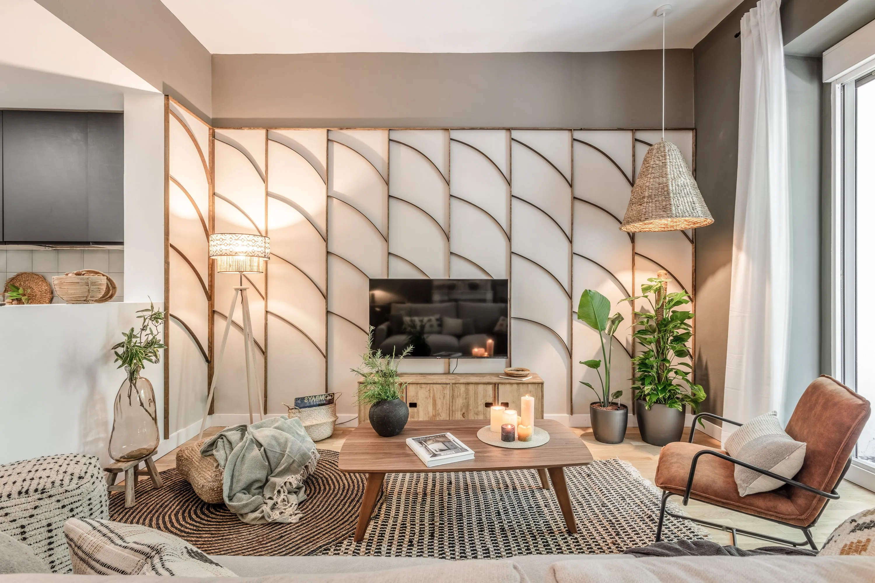 Refined Madrid Flat With Ultra-fast Wifi And Pro Home Office Setup For Remote Work #4