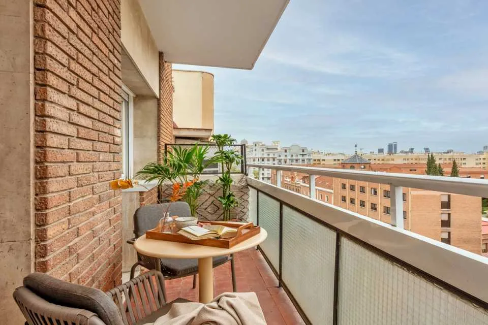 Vast Madrid Flat With Gigabit Internet & Pro Audio Setup For Digital Nomads #2