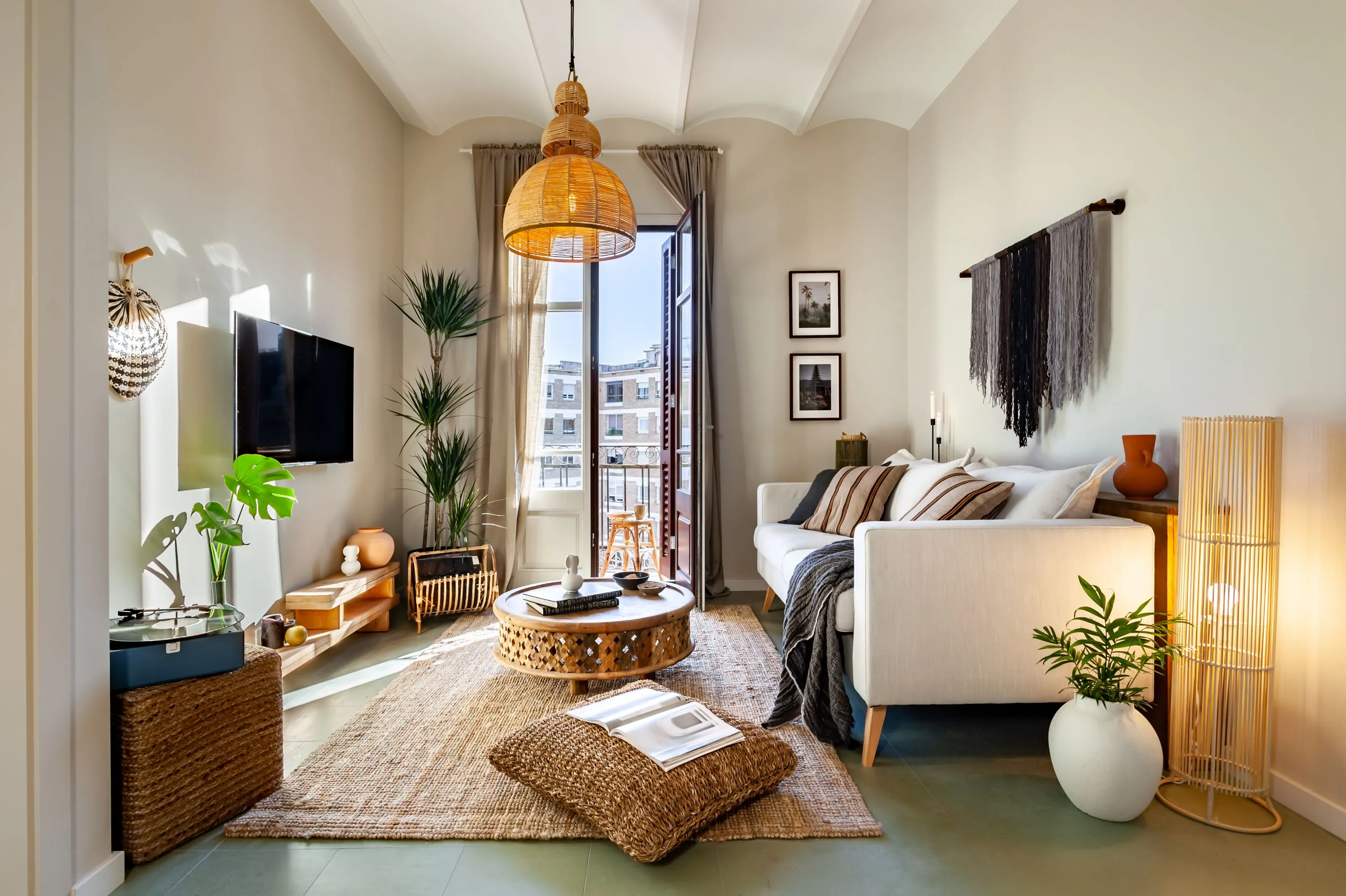 Spacious Executive Flat With Ultra-fast Wifi & Dual Monitors In Barcelona Center #3
