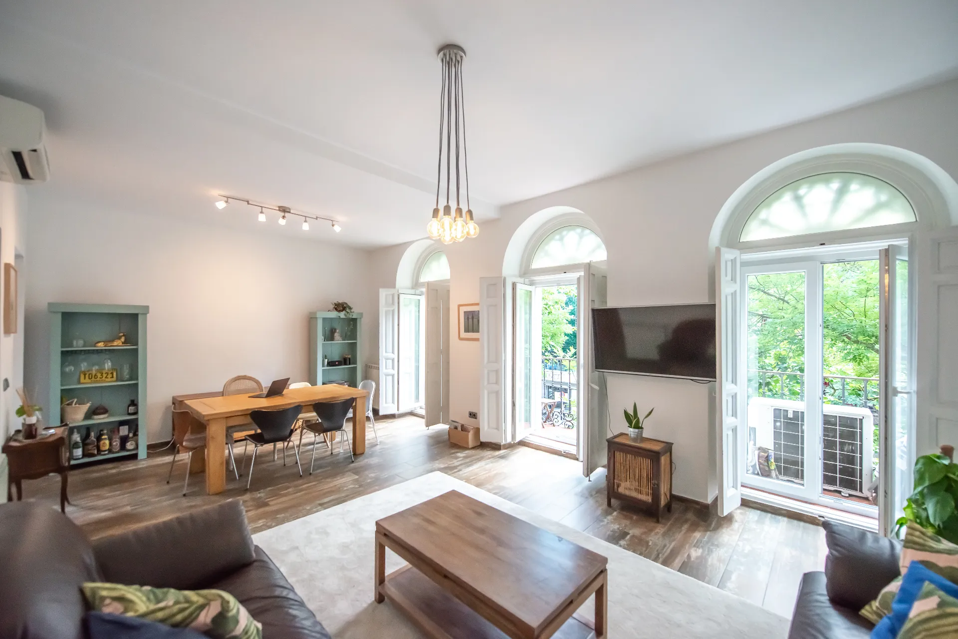 Beautiful Madrid Apartment Steps from Plaza Olavide #2