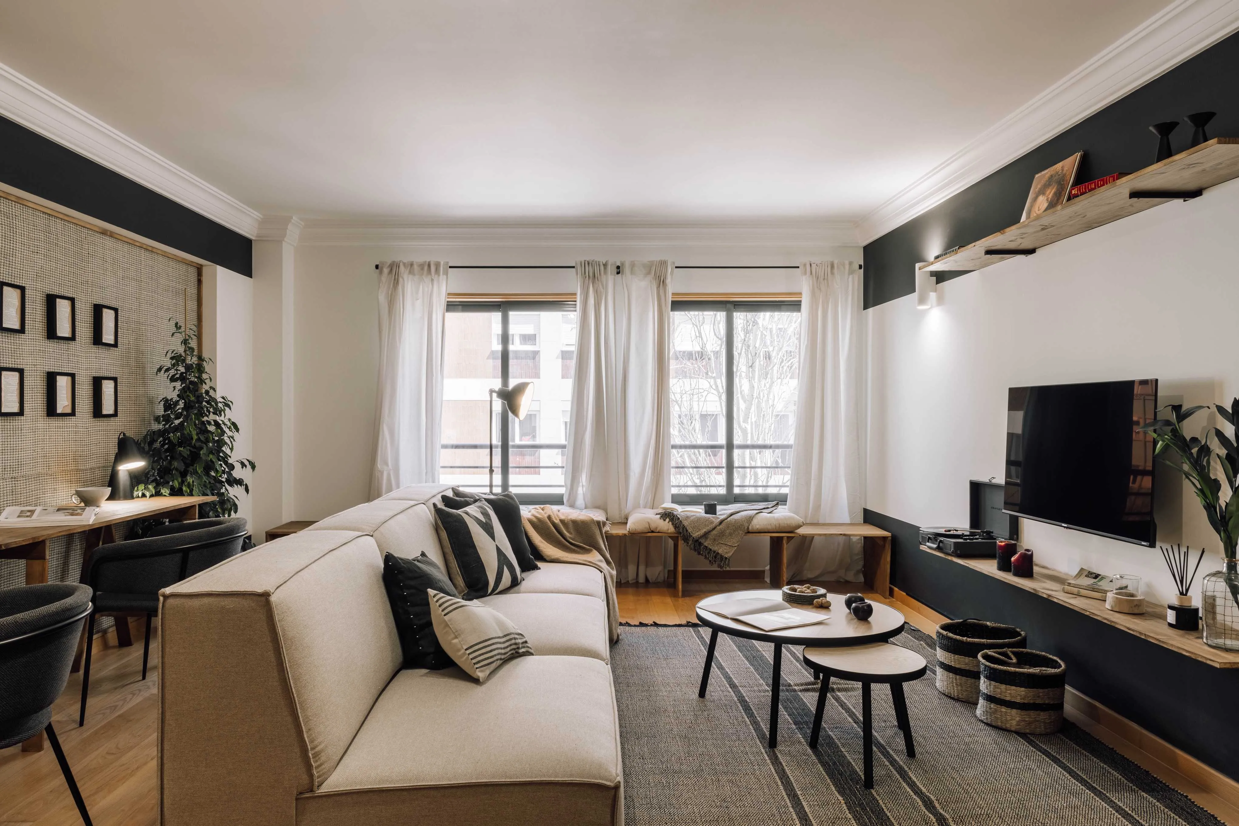 Luxury Lisbon Penthouse With Gigabit Internet And Professional Remote Work Setup #2