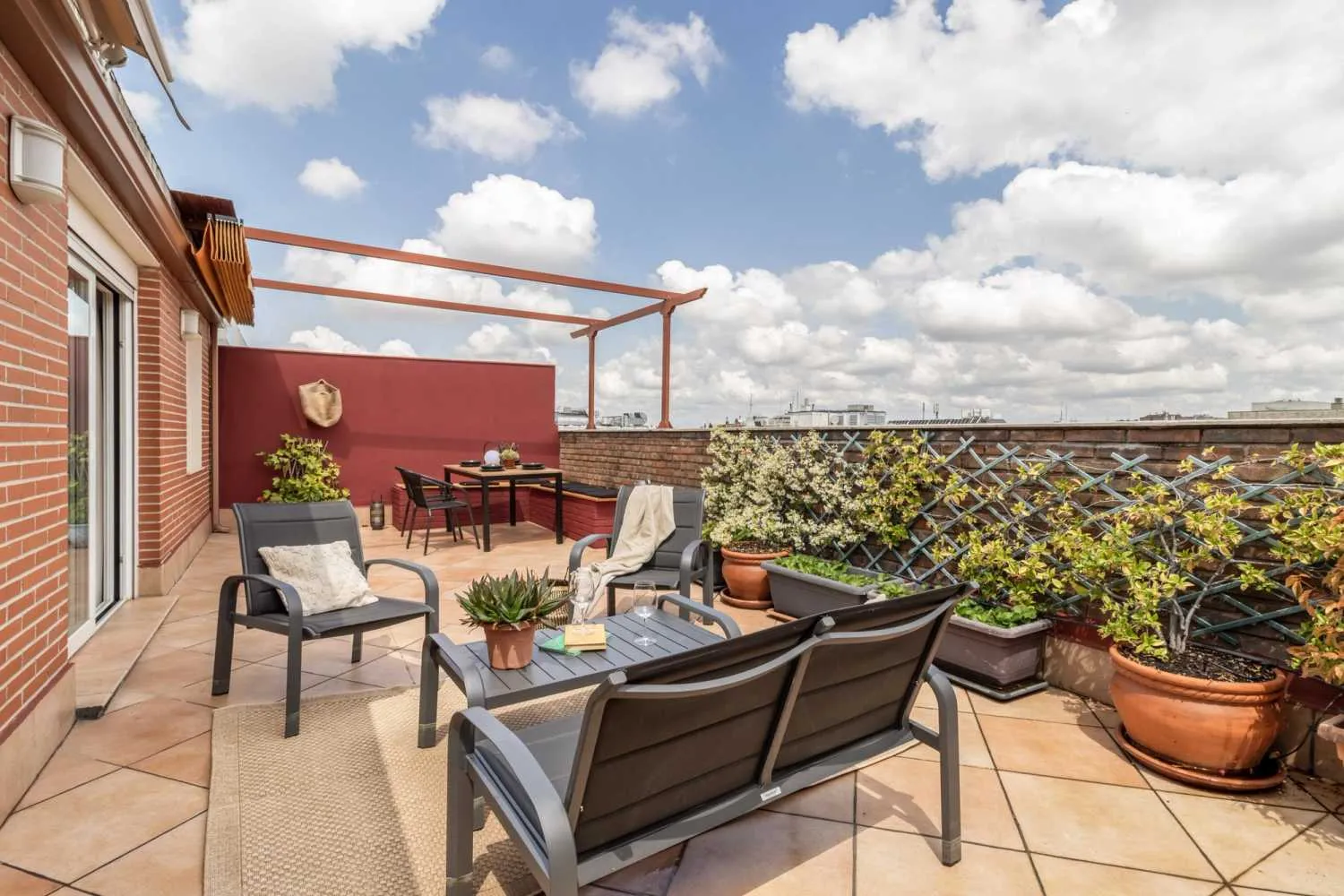 Upscale Madrid Flat With Gigabit Internet & Pro Home Office For Digital Nomads #2